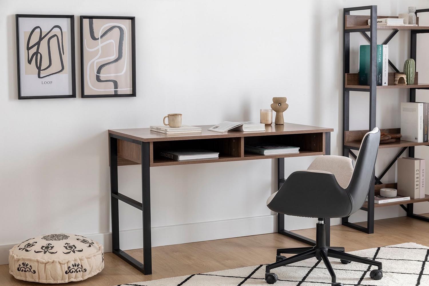 Nove - Walnut in Walnuss präsentiert im Onlineshop von KAQTU Design AG. Schreibtisch ist von Hanah Home