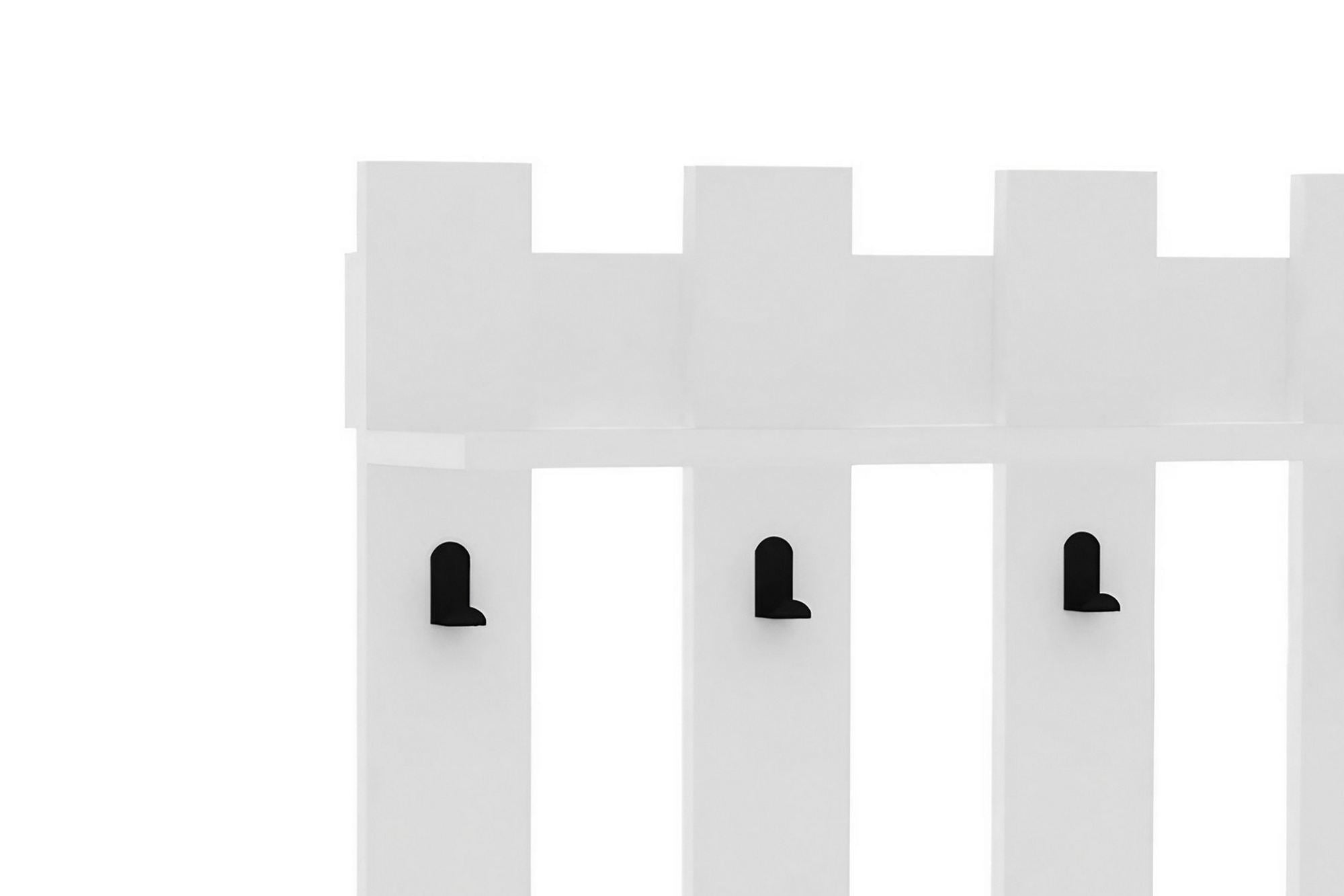 Carina - White in Weiss präsentiert im Onlineshop von KAQTU Design AG. Kleiderhaken ist von Hanah Home