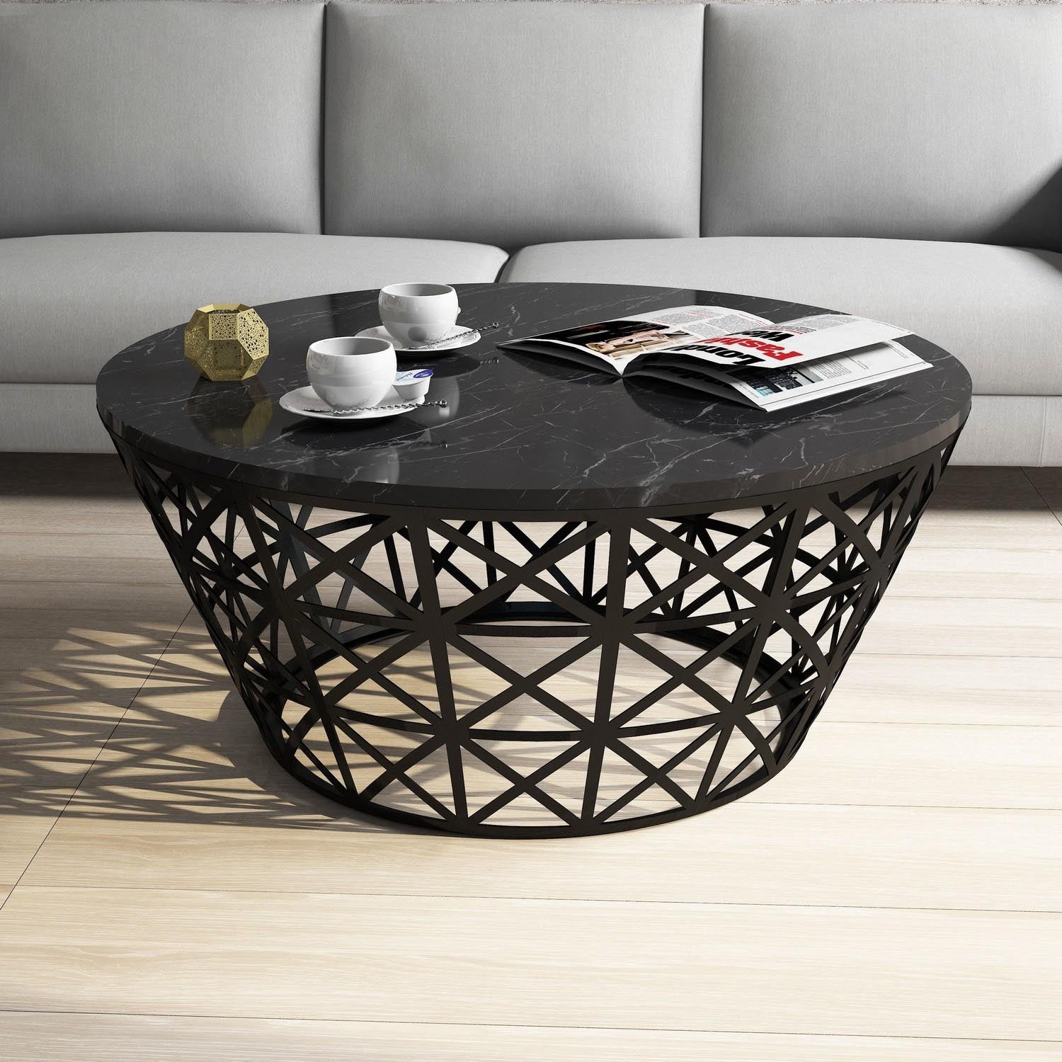 Stil - Black Marble in Schwarz präsentiert im Onlineshop von KAQTU Design AG. Beistelltisch ist von Hanah Home