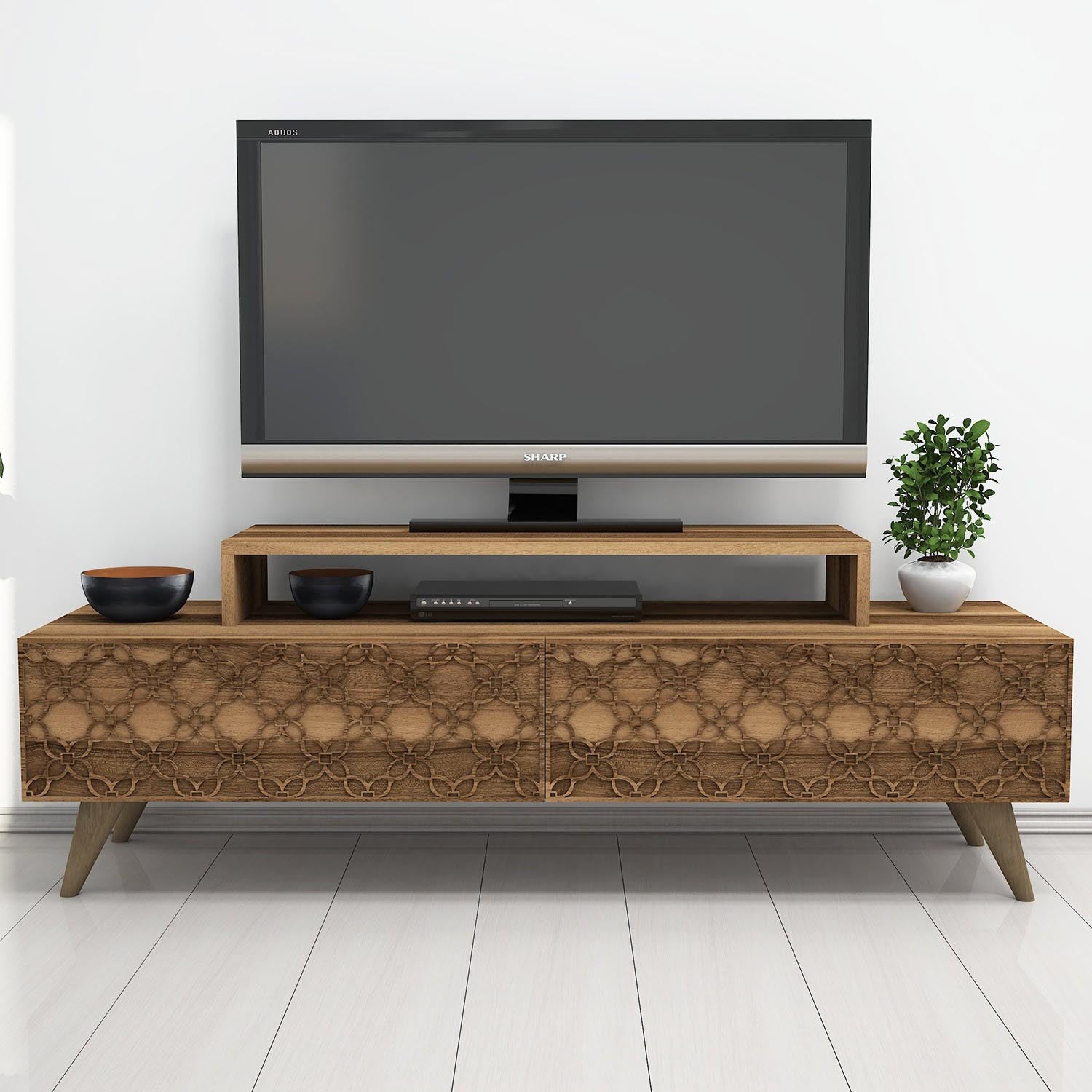 City - Walnut in Walnuss präsentiert im Onlineshop von KAQTU Design AG. Sideboard ist von Hanah Home