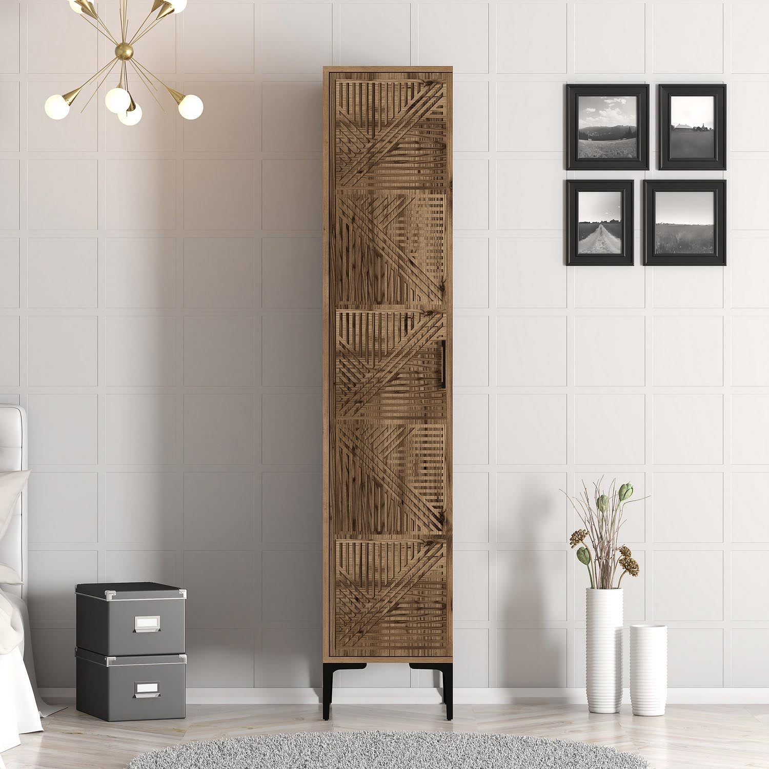 Kumsal P - Walnut in Walnuss präsentiert im Onlineshop von KAQTU Design AG. Garderobe ist von Hanah Home