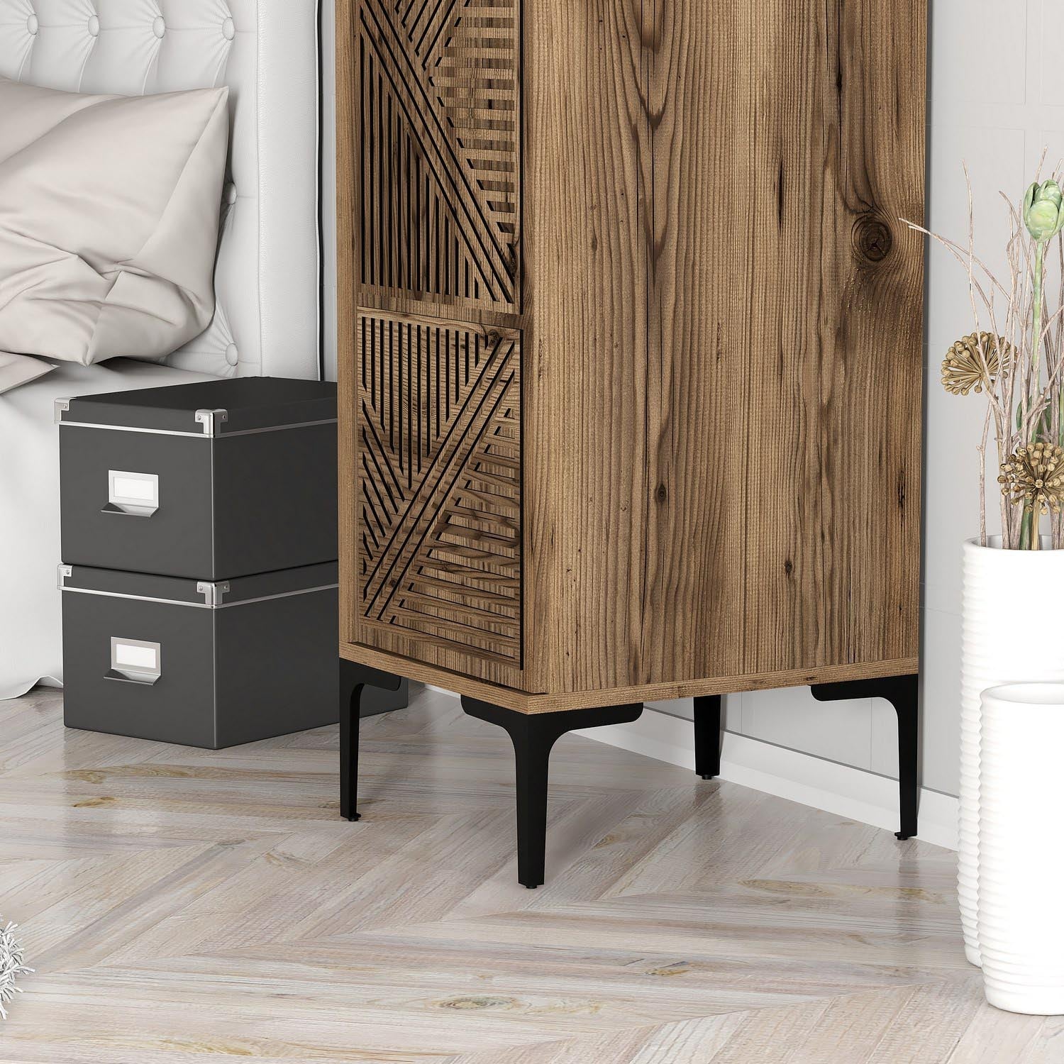Kumsal P - Walnut in Walnuss präsentiert im Onlineshop von KAQTU Design AG. Garderobe ist von Hanah Home