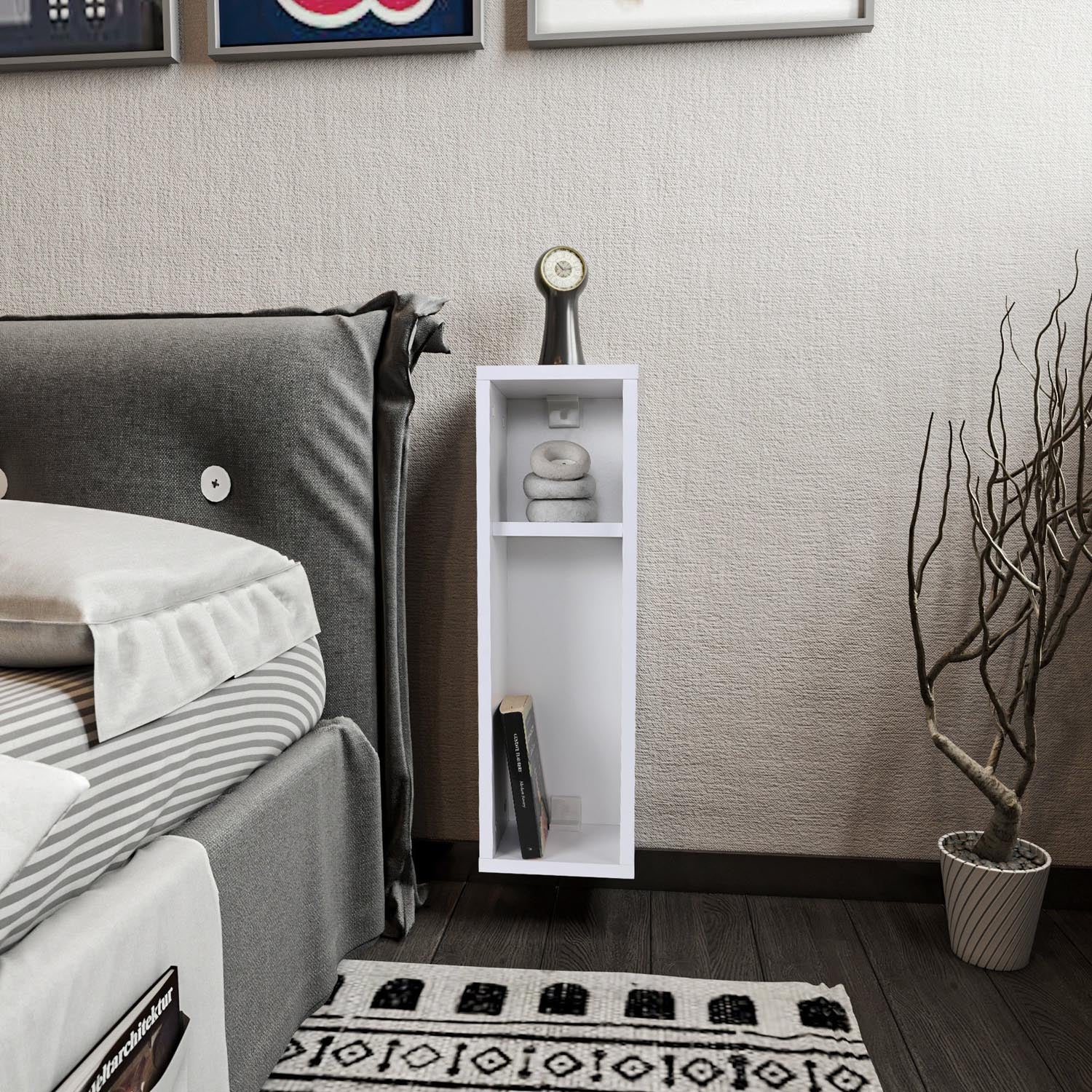 Turra - White in Weiss präsentiert im Onlineshop von KAQTU Design AG. Nachttisch ist von Hanah Home