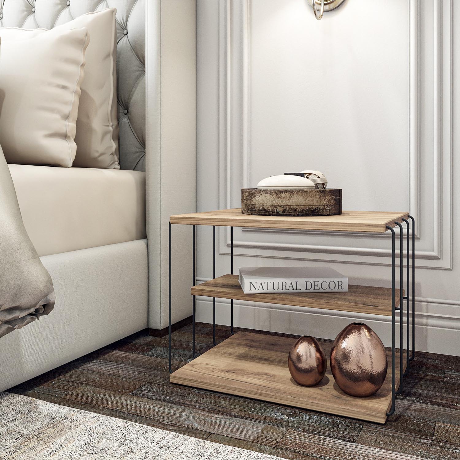 Lifon - Atlantic Pine in Atlantische Kiefer Schwarz präsentiert im Onlineshop von KAQTU Design AG. Beistelltisch ist von Hanah Home