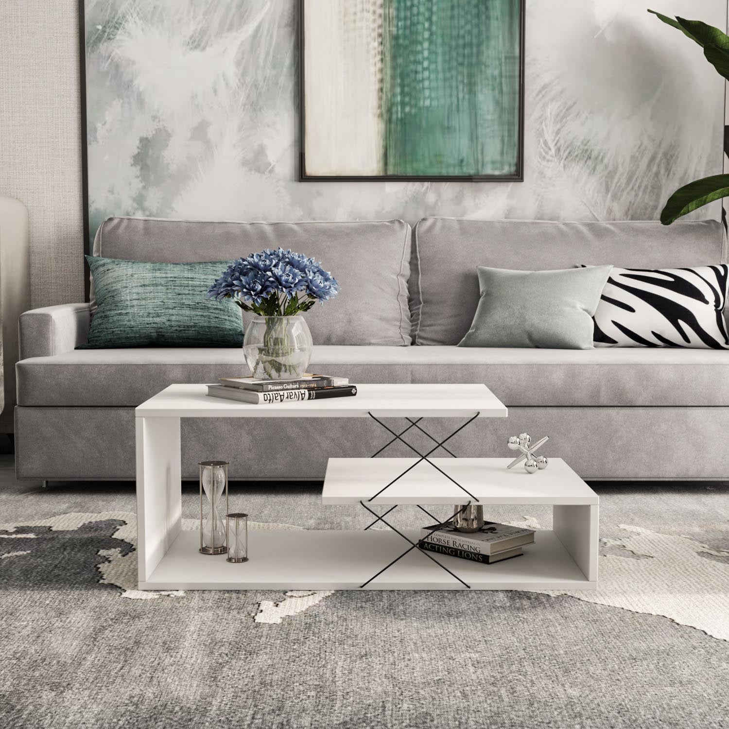 Cayenne - White in Weiss präsentiert im Onlineshop von KAQTU Design AG. Beistelltisch ist von Hanah Home
