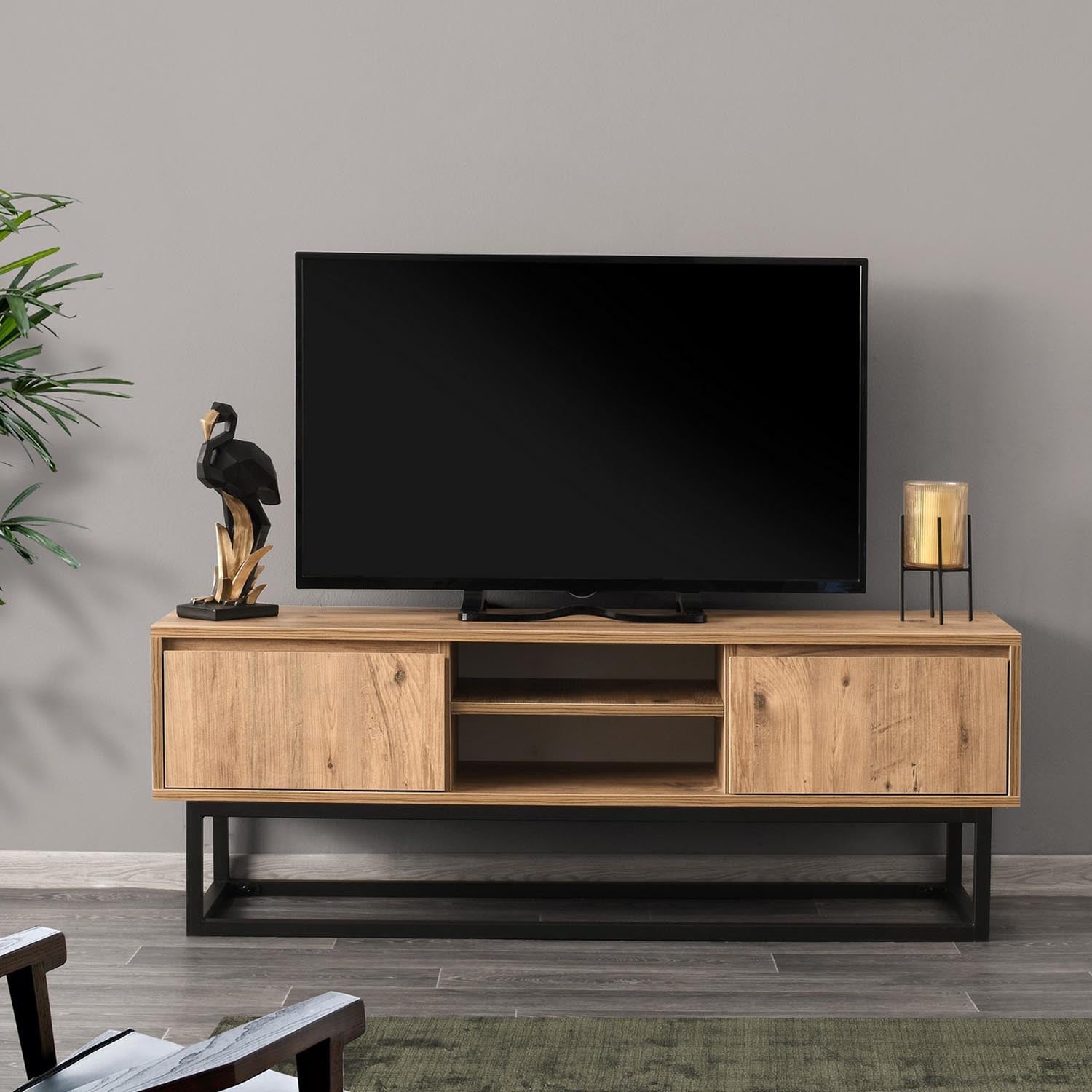 Belinda 140 in Schwarzkiefer präsentiert im Onlineshop von KAQTU Design AG. Sideboard ist von Hanah Home