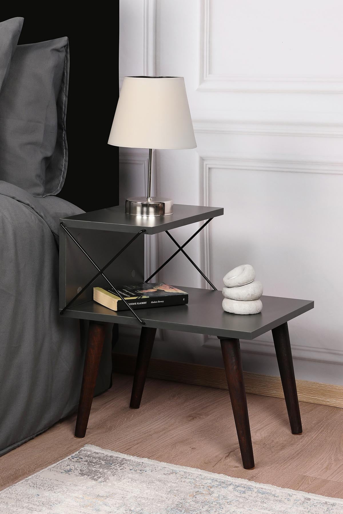 Cross - Anthracite in Anthrazit präsentiert im Onlineshop von KAQTU Design AG. Nachttisch ist von Hanah Home