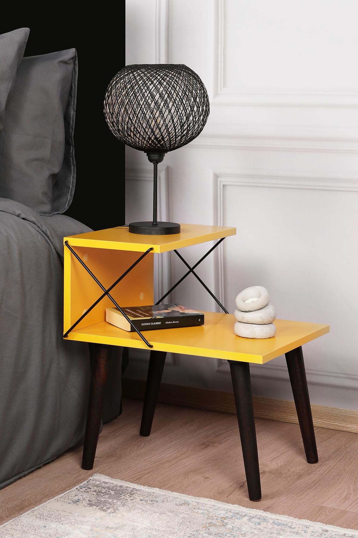 Cross - Yellow in Gelb präsentiert im Onlineshop von KAQTU Design AG. Nachttisch ist von Hanah Home