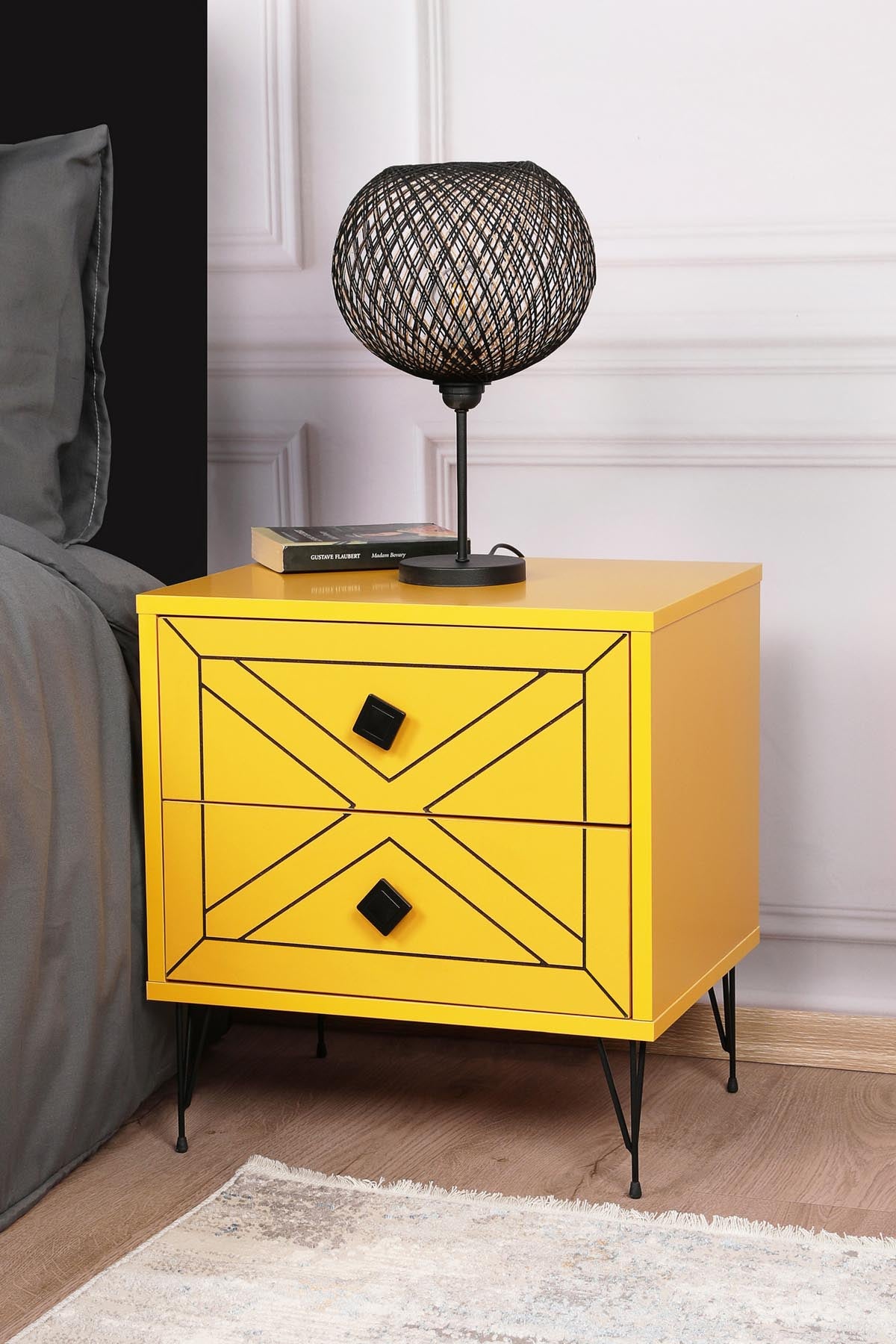 Luna - Yellow in Gelb präsentiert im Onlineshop von KAQTU Design AG. Nachttisch ist von Hanah Home