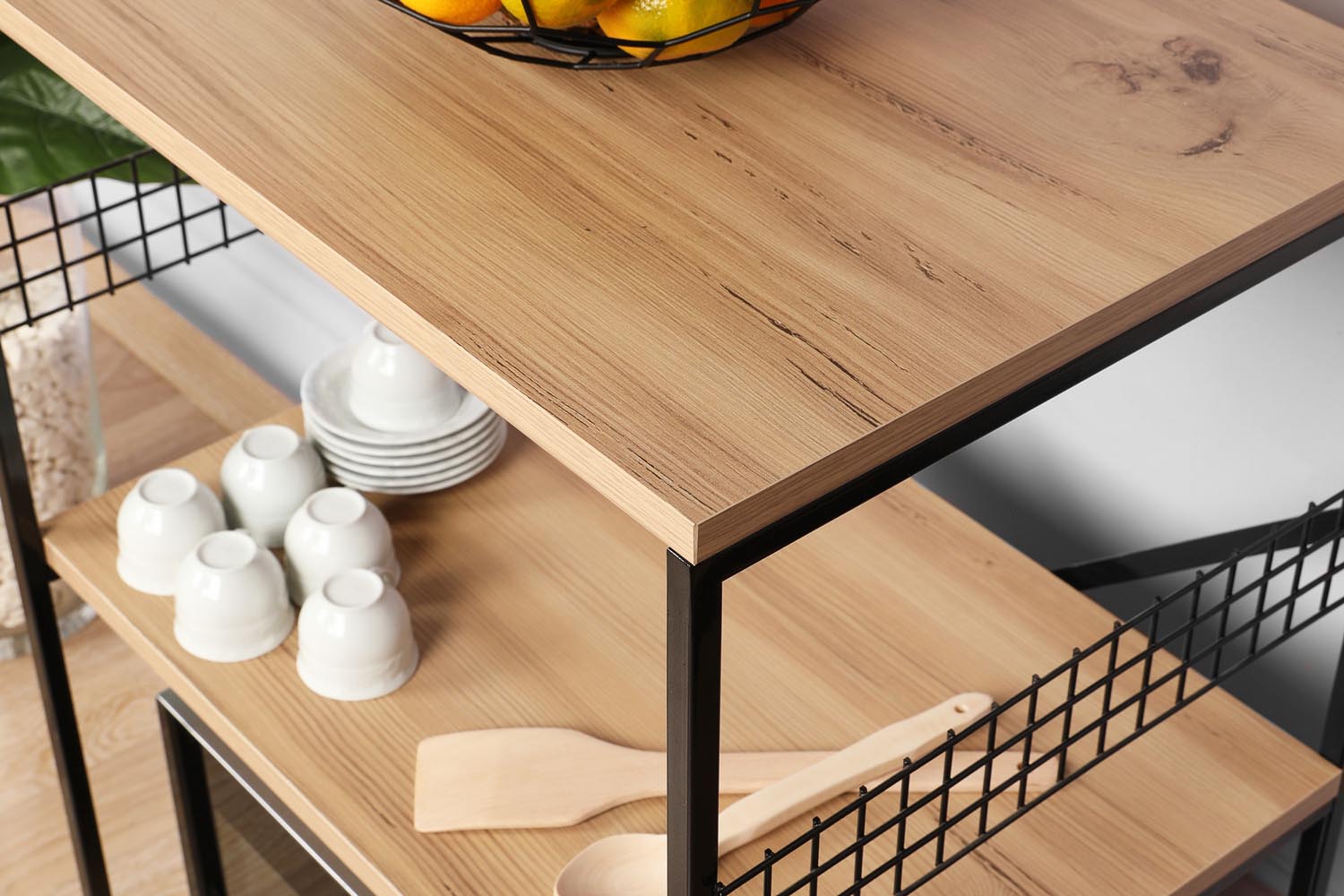 Anemon - Black, Pine in Schwarzkiefer präsentiert im Onlineshop von KAQTU Design AG. Cabinet ist von Hanah Home