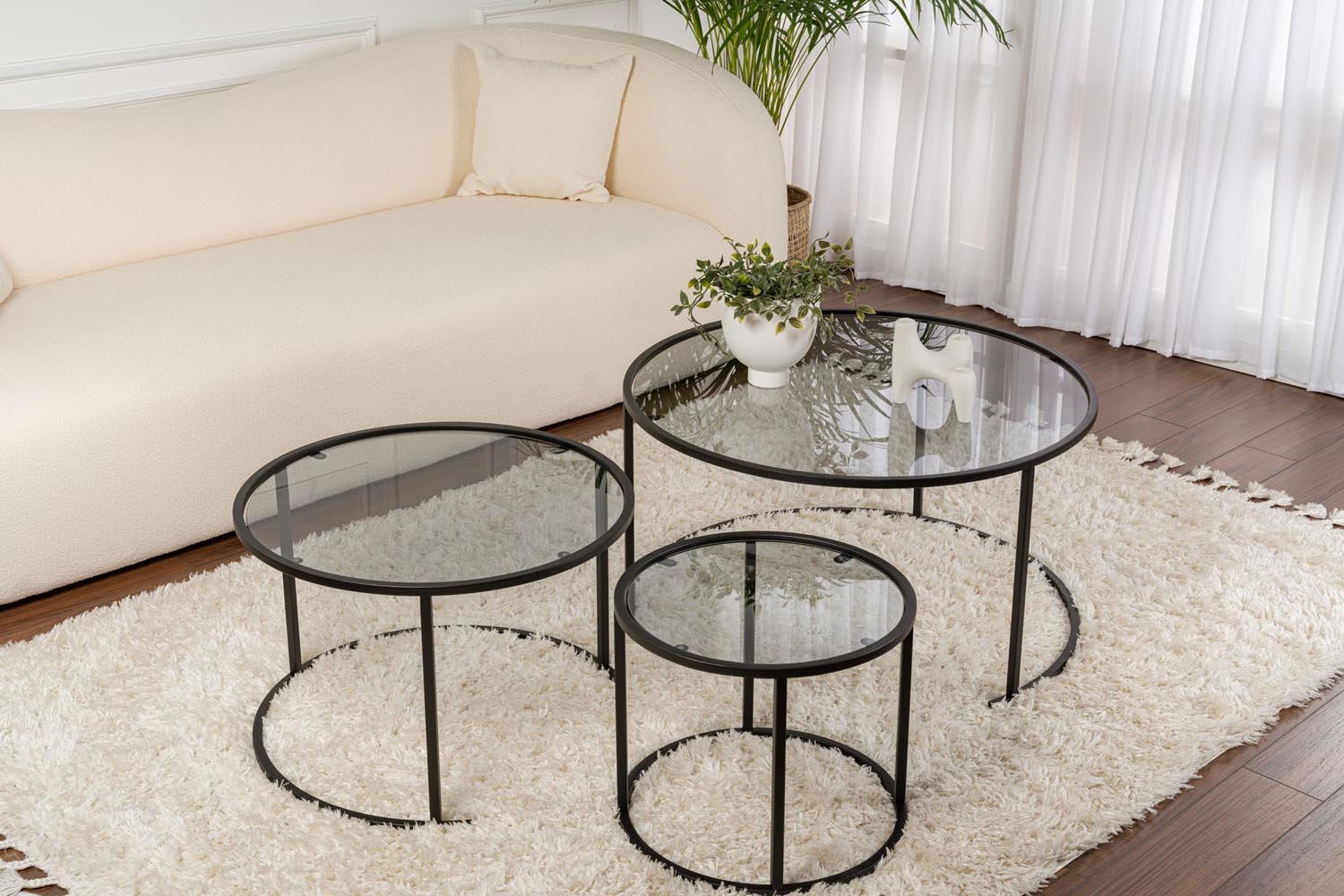 Aurum - 80, 60, 42 - Black, Grey in Schwarz
 Grau präsentiert im Onlineshop von KAQTU Design AG. Beistelltisch ist von Nordure