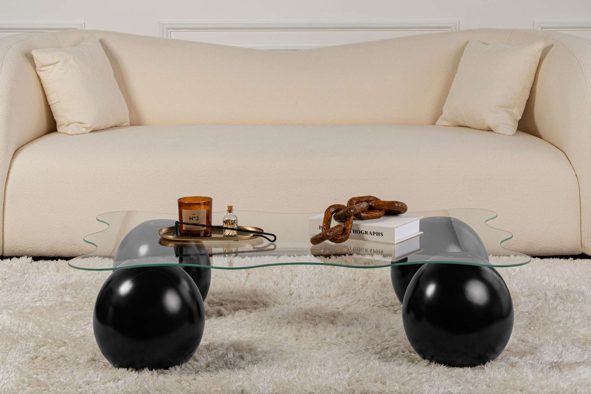 Noxa - Black, Transparent in Schwarz Transparent präsentiert im Onlineshop von KAQTU Design AG. Beistelltisch ist von Nordure