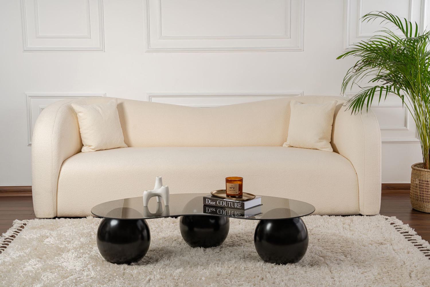 Sphere - Black, Grey in Schwarz
 Grau präsentiert im Onlineshop von KAQTU Design AG. Beistelltisch ist von Nordure