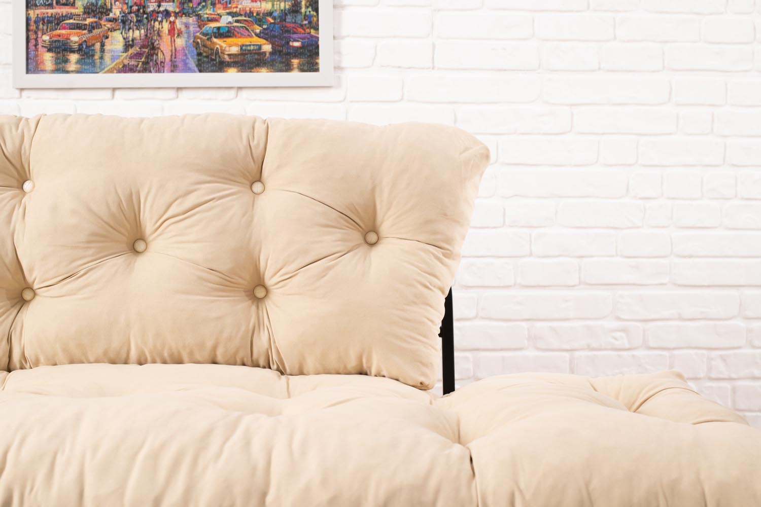 Nitta - Cream in Sahne präsentiert im Onlineshop von KAQTU Design AG. Bettsofa ist von Atelier Del Sofa