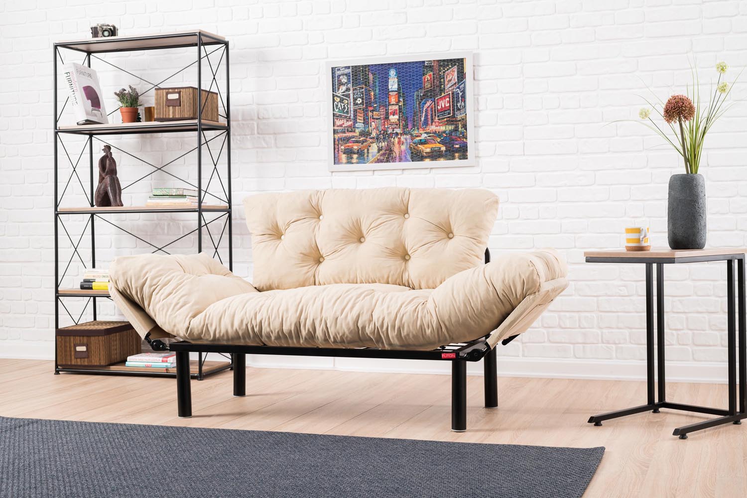 Nitta - Cream in Sahne präsentiert im Onlineshop von KAQTU Design AG. Bettsofa ist von Atelier Del Sofa
