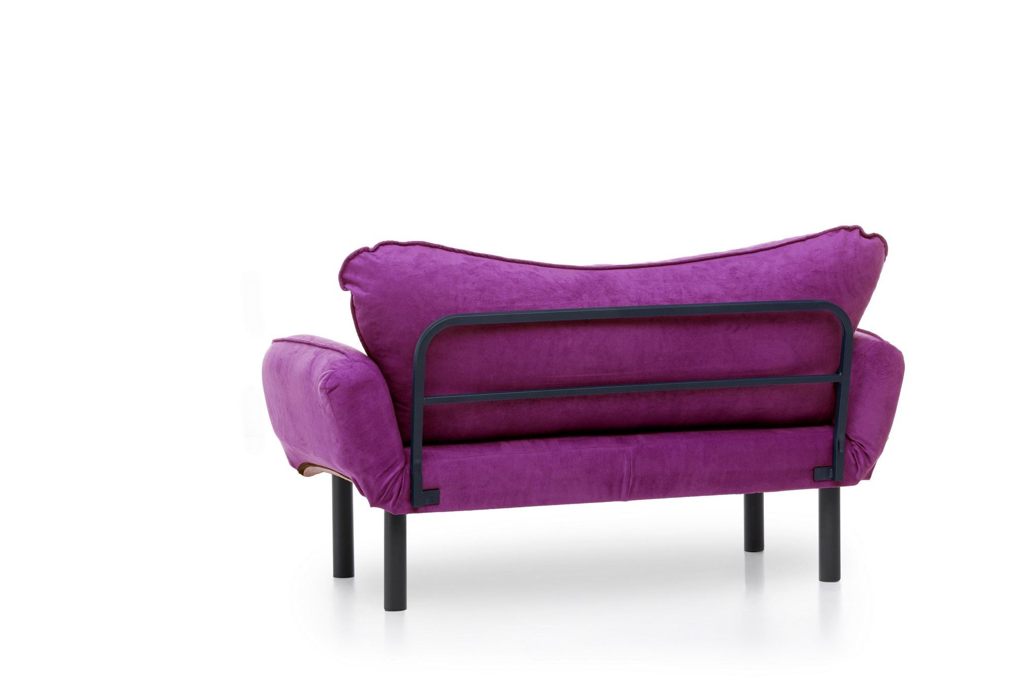 Chatto - Purple in Lila präsentiert im Onlineshop von KAQTU Design AG. Bettsofa ist von Atelier Del Sofa