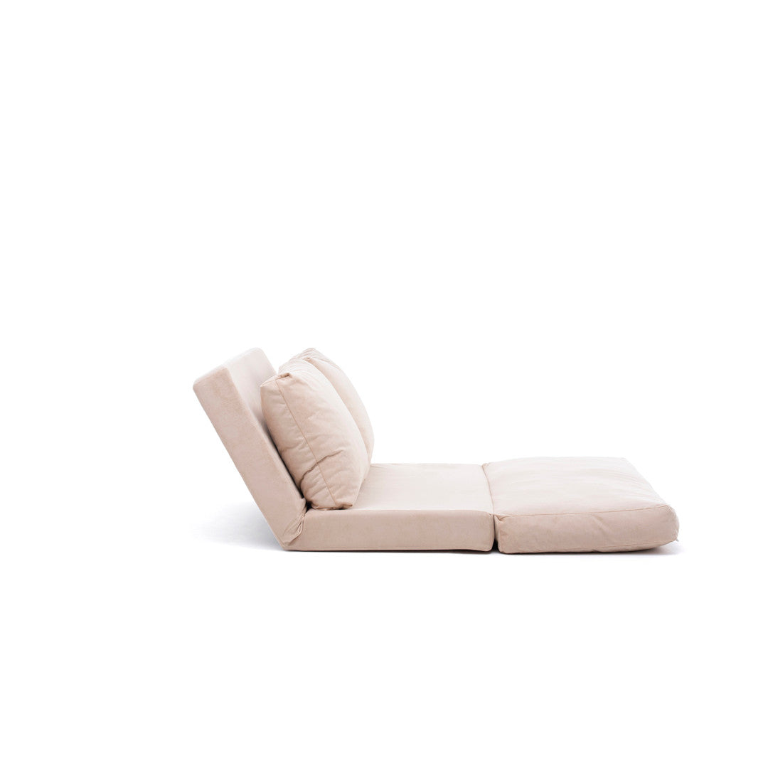 Taida - Cream in Sahne präsentiert im Onlineshop von KAQTU Design AG. Bettsofa ist von Atelier Del Sofa