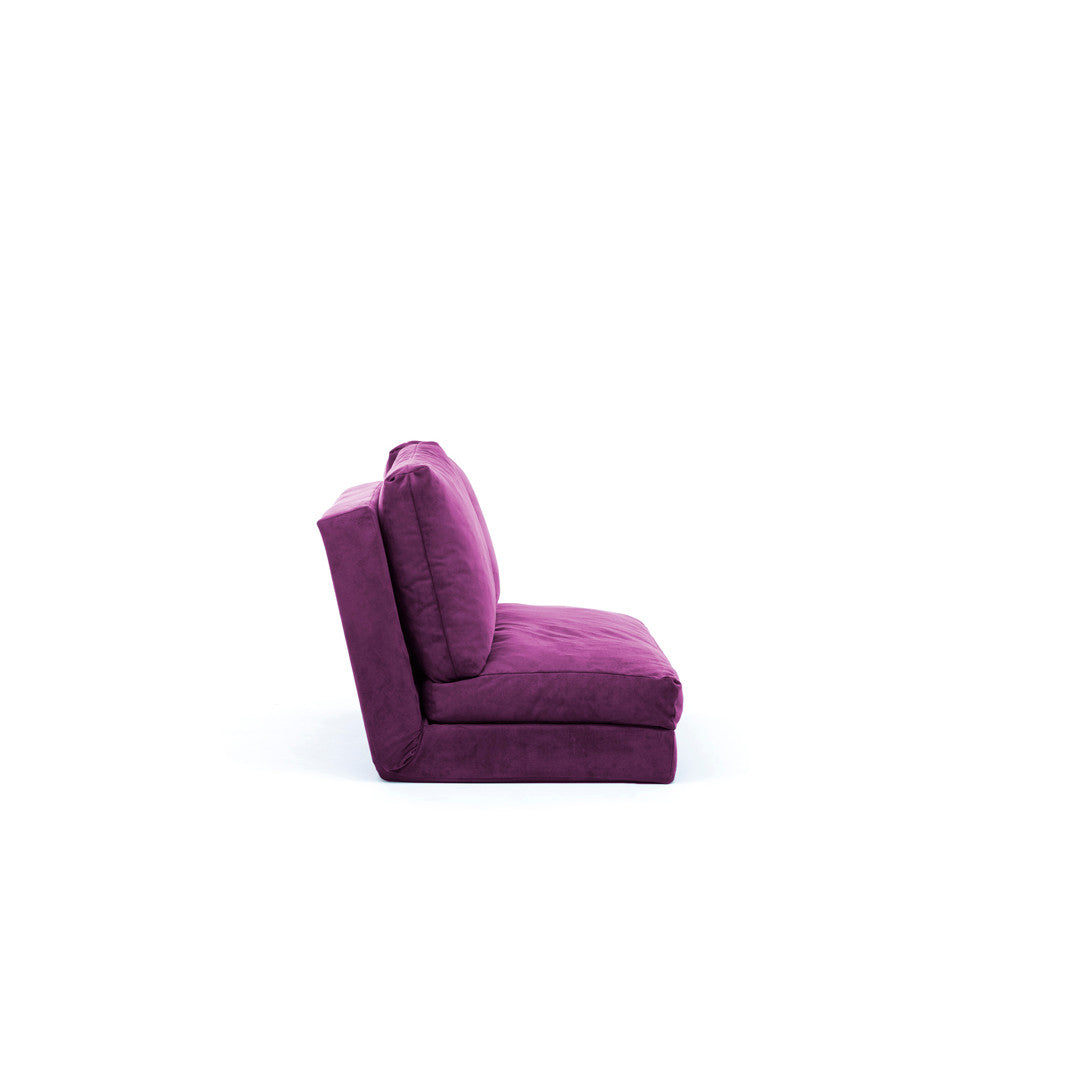 Taida - Purple in Lila präsentiert im Onlineshop von KAQTU Design AG. Bettsofa ist von Atelier Del Sofa
