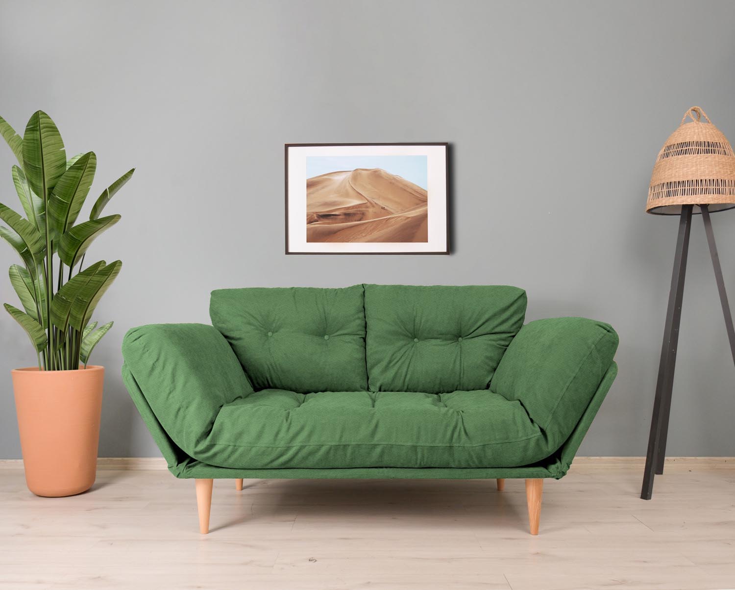 Nina Daybed - Green GR106 in Grün präsentiert im Onlineshop von KAQTU Design AG. Bettsofa ist von Atelier Del Sofa