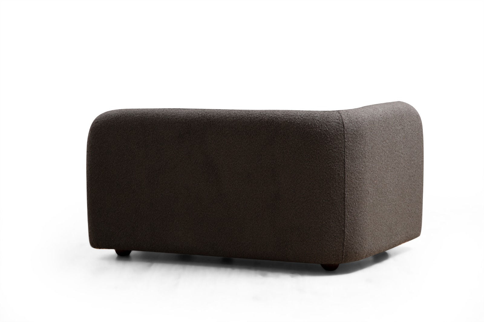 Victoria Grey Bouclette in Grau präsentiert im Onlineshop von KAQTU Design AG. 3er Sofa ist von Atelier Del Sofa