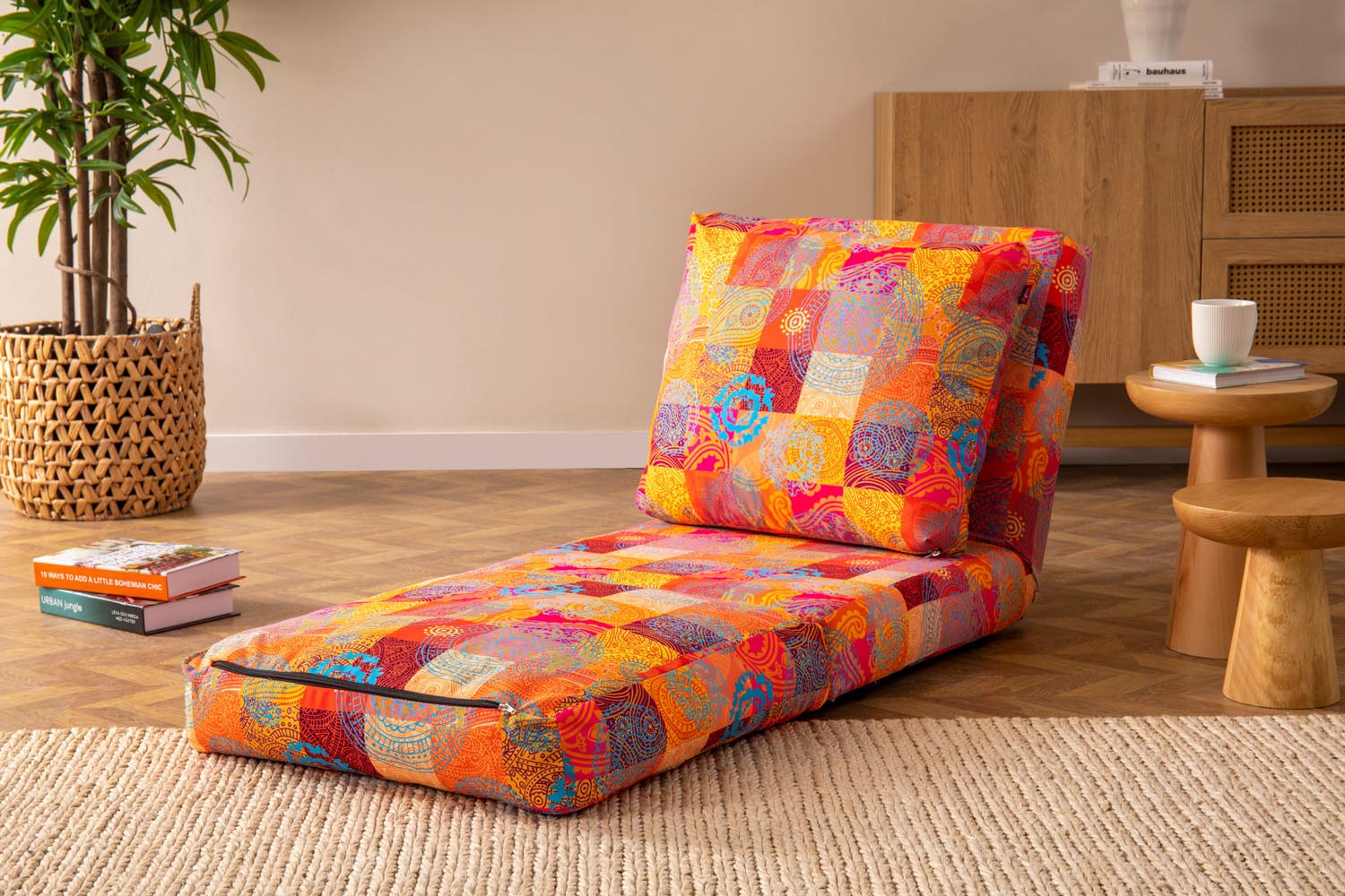 Taida 1 - Seater - Patchwork in Mehrfarbig präsentiert im Onlineshop von KAQTU Design AG. Bettsofa ist von Atelier Del Sofa