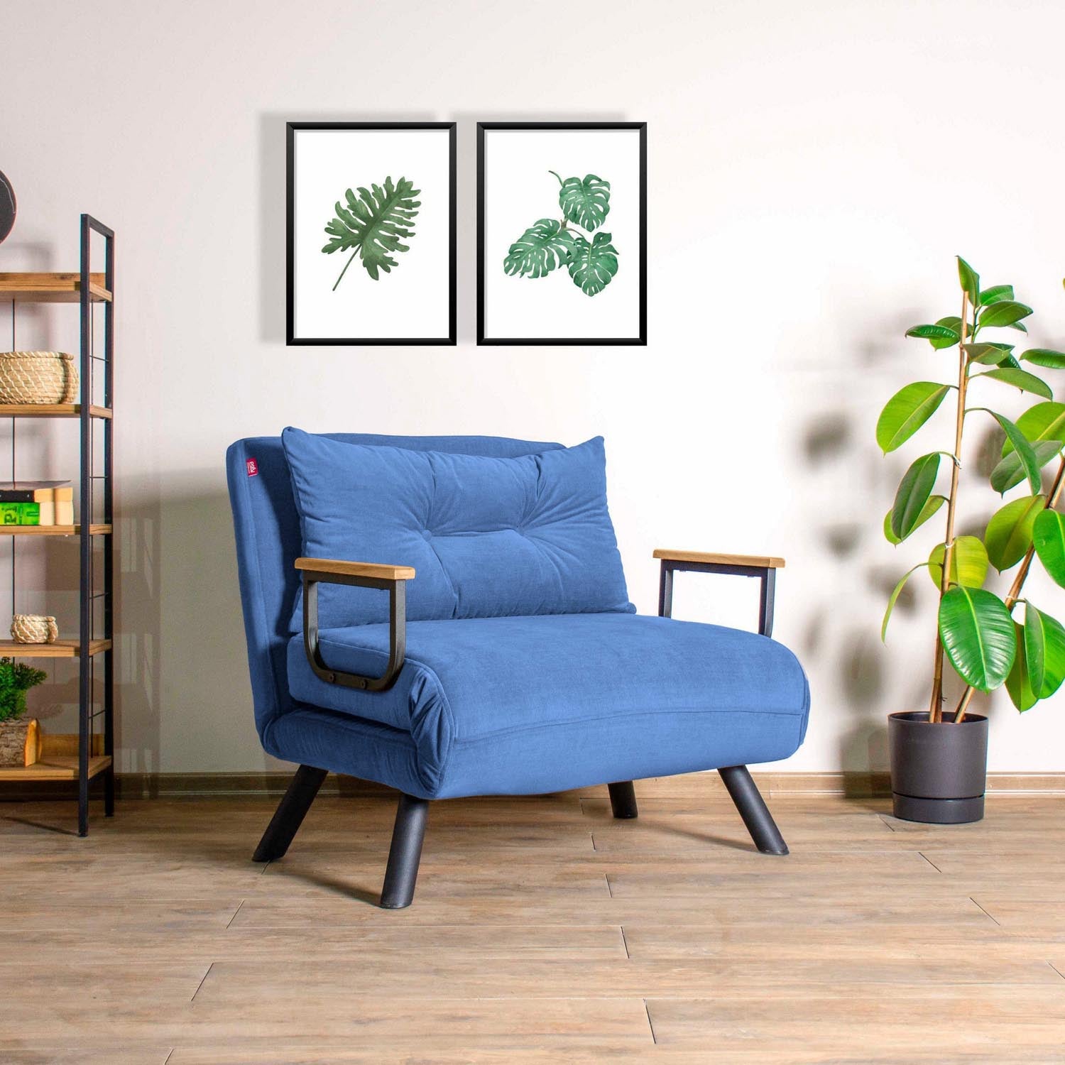 Sando Single - Blue in Blau präsentiert im Onlineshop von KAQTU Design AG. Bettsofa ist von Atelier Del Sofa