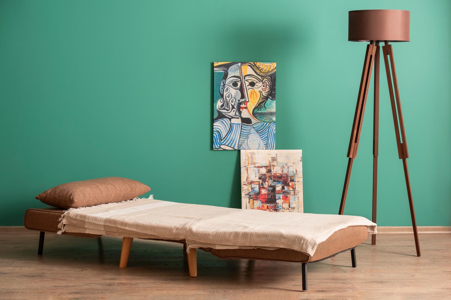Folde Single - Brown in Braun präsentiert im Onlineshop von KAQTU Design AG. Bettsofa ist von Atelier Del Sofa