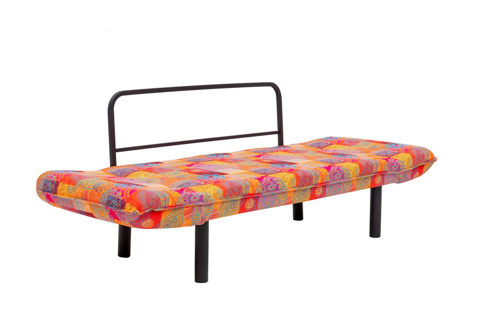 Chatto - Patchwork in Mehrfarbig präsentiert im Onlineshop von KAQTU Design AG. Bettsofa ist von Atelier Del Sofa