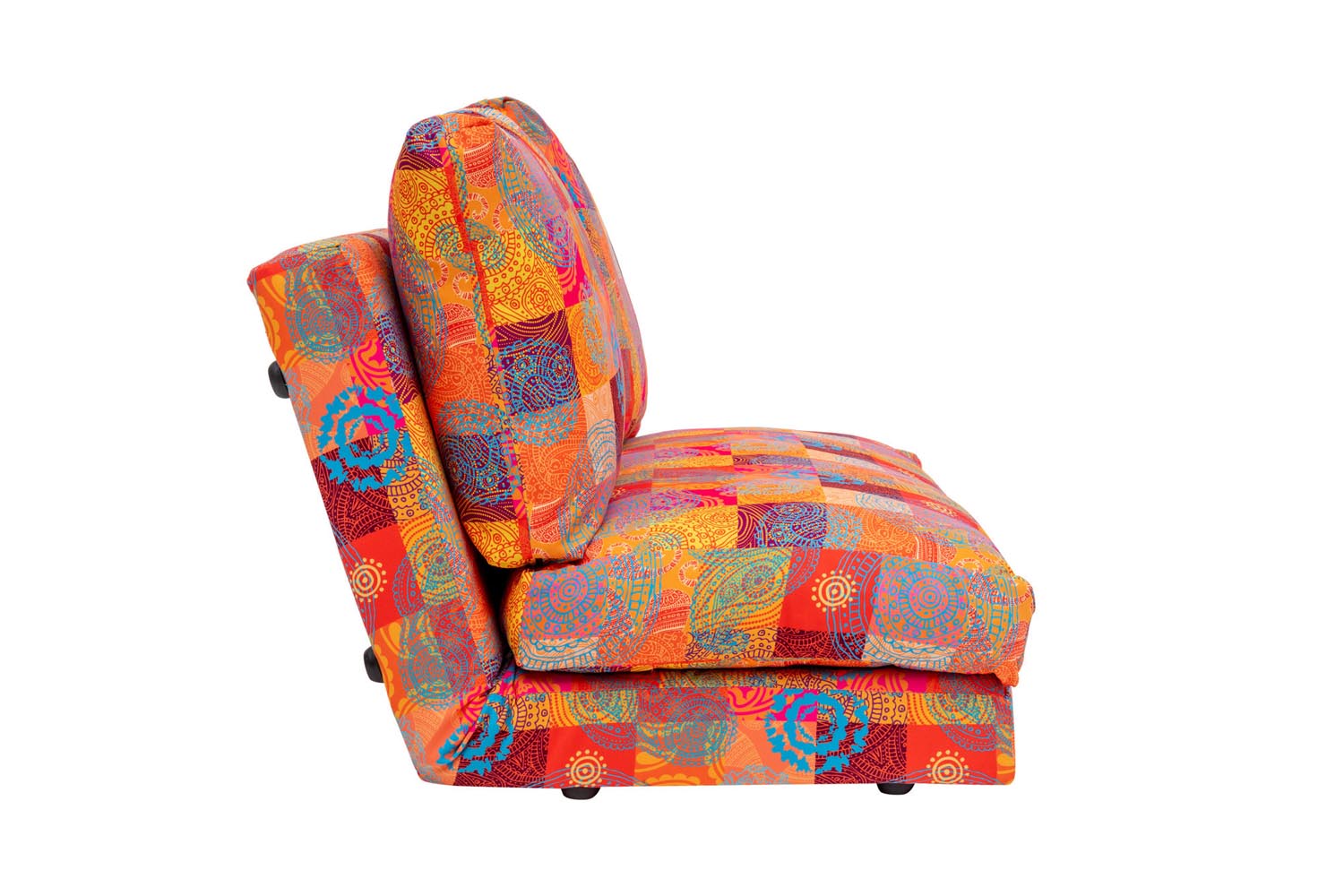 Taida - Patchwork in Mehrfarbig präsentiert im Onlineshop von KAQTU Design AG. Bettsofa ist von Atelier Del Sofa