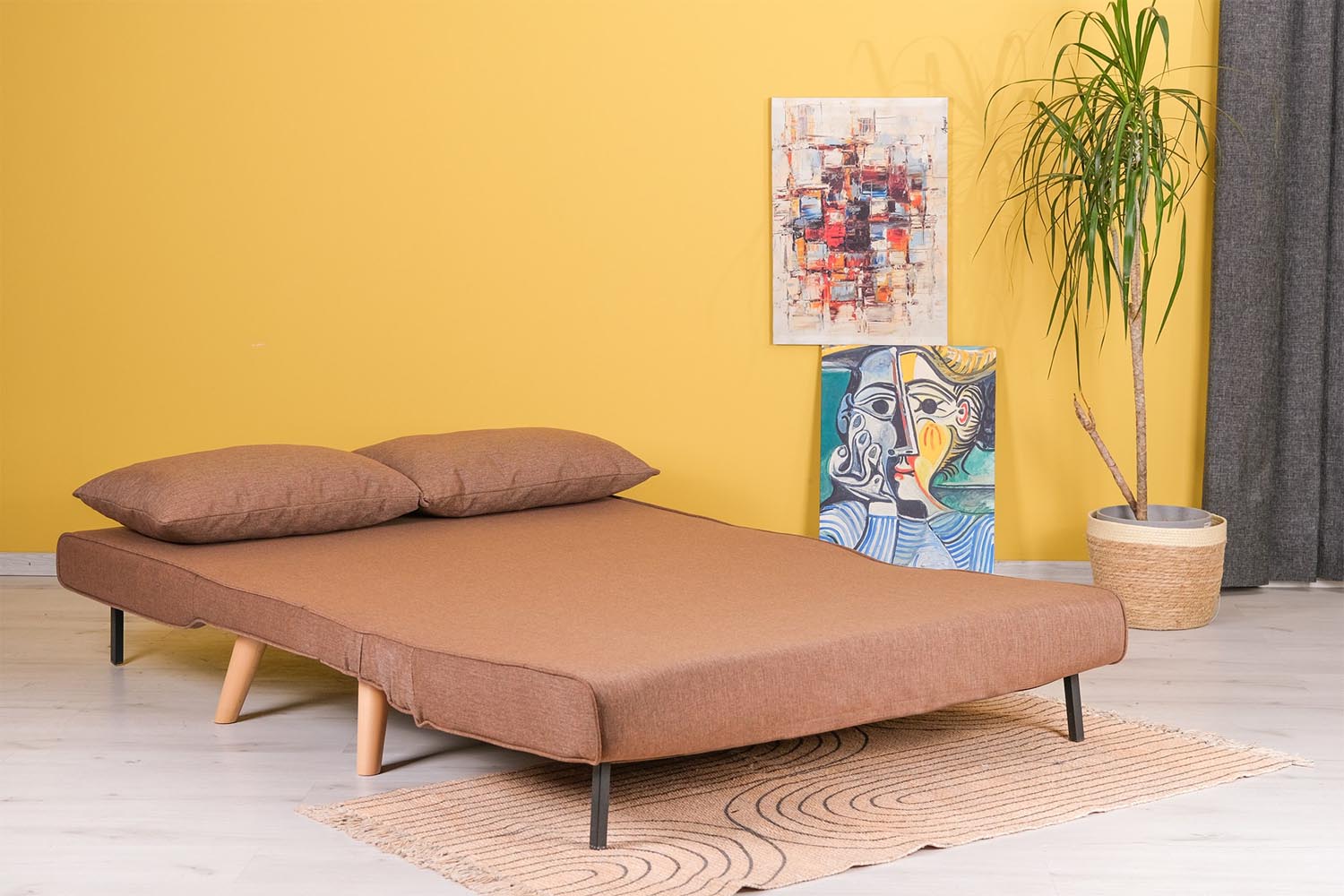 Folde 2-Seater - Brown in Braun präsentiert im Onlineshop von KAQTU Design AG. Bettsofa ist von Atelier Del Sofa