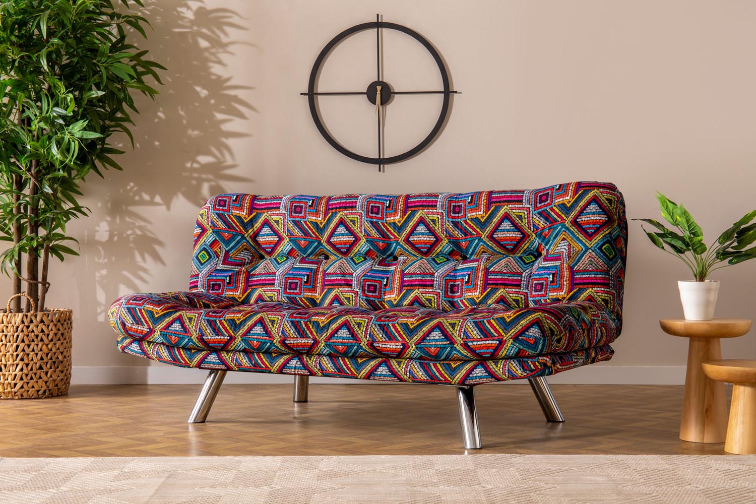 Misa Small Sofabed - Patchwork in Mehrfarbig präsentiert im Onlineshop von KAQTU Design AG. Bettsofa ist von Atelier Del Sofa