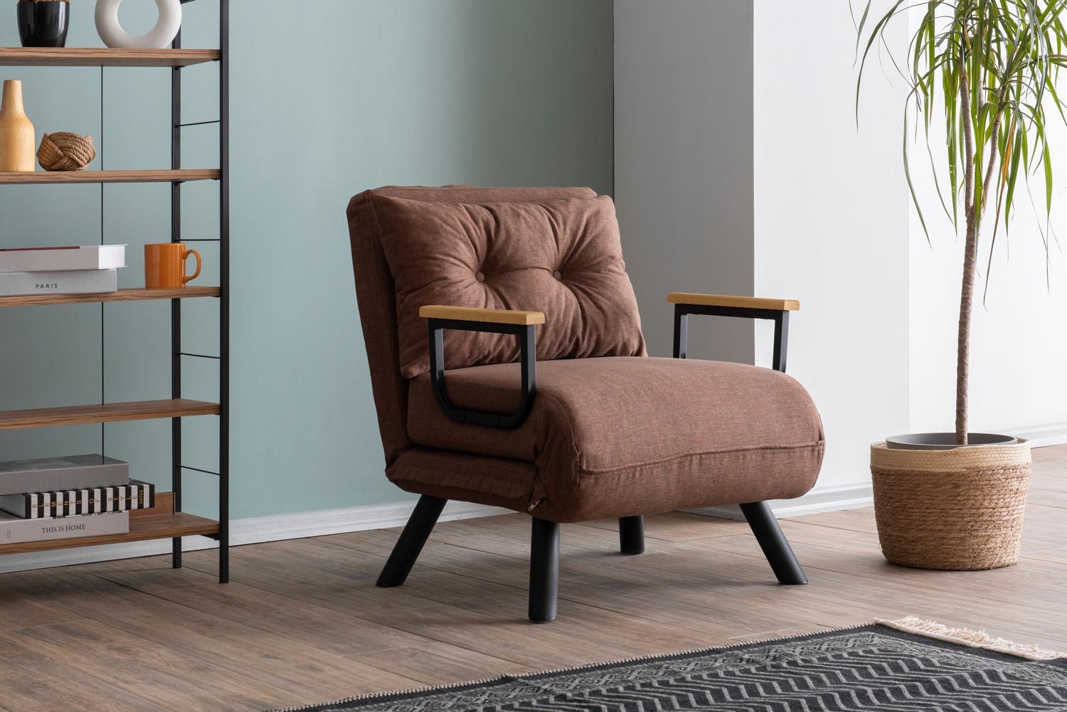 Sando Single - Light Brown in Hellbraun präsentiert im Onlineshop von KAQTU Design AG. Bettsofa ist von Atelier Del Sofa