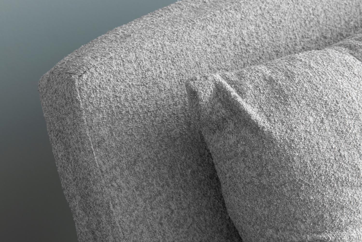 Folde Single - Teddy Fabric - Grey in Grau präsentiert im Onlineshop von KAQTU Design AG. Bettsofa ist von Atelier Del Sofa