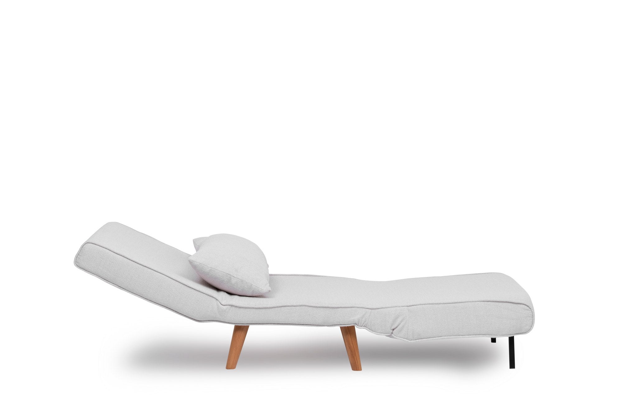Folde Single - Teddy Fabric - White in Weiss präsentiert im Onlineshop von KAQTU Design AG. Bettsofa ist von Atelier Del Sofa