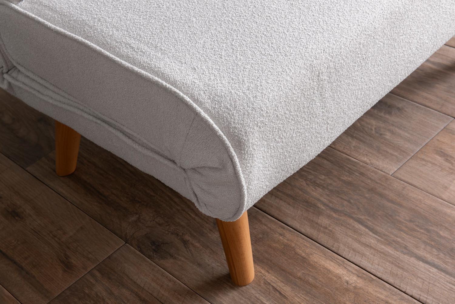 Folde Single - Teddy Fabric - White in Weiss präsentiert im Onlineshop von KAQTU Design AG. Bettsofa ist von Atelier Del Sofa