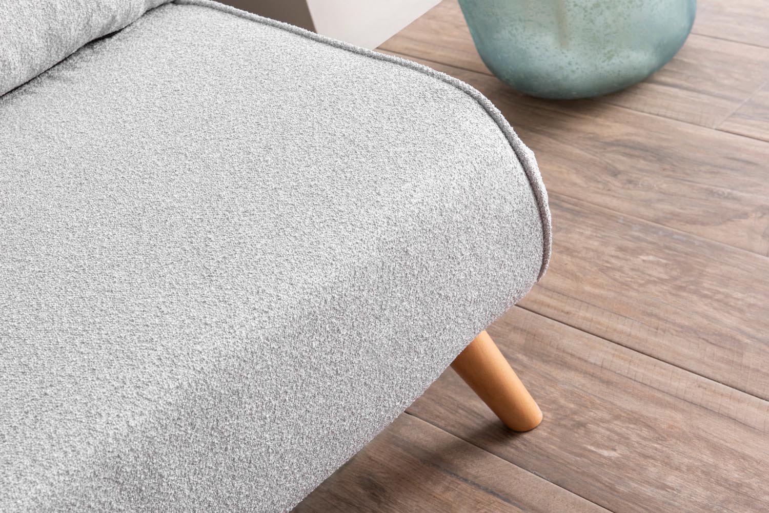 Folde 2-Seater - Teddy Fabric - Grey in Grau präsentiert im Onlineshop von KAQTU Design AG. Bettsofa ist von Atelier Del Sofa