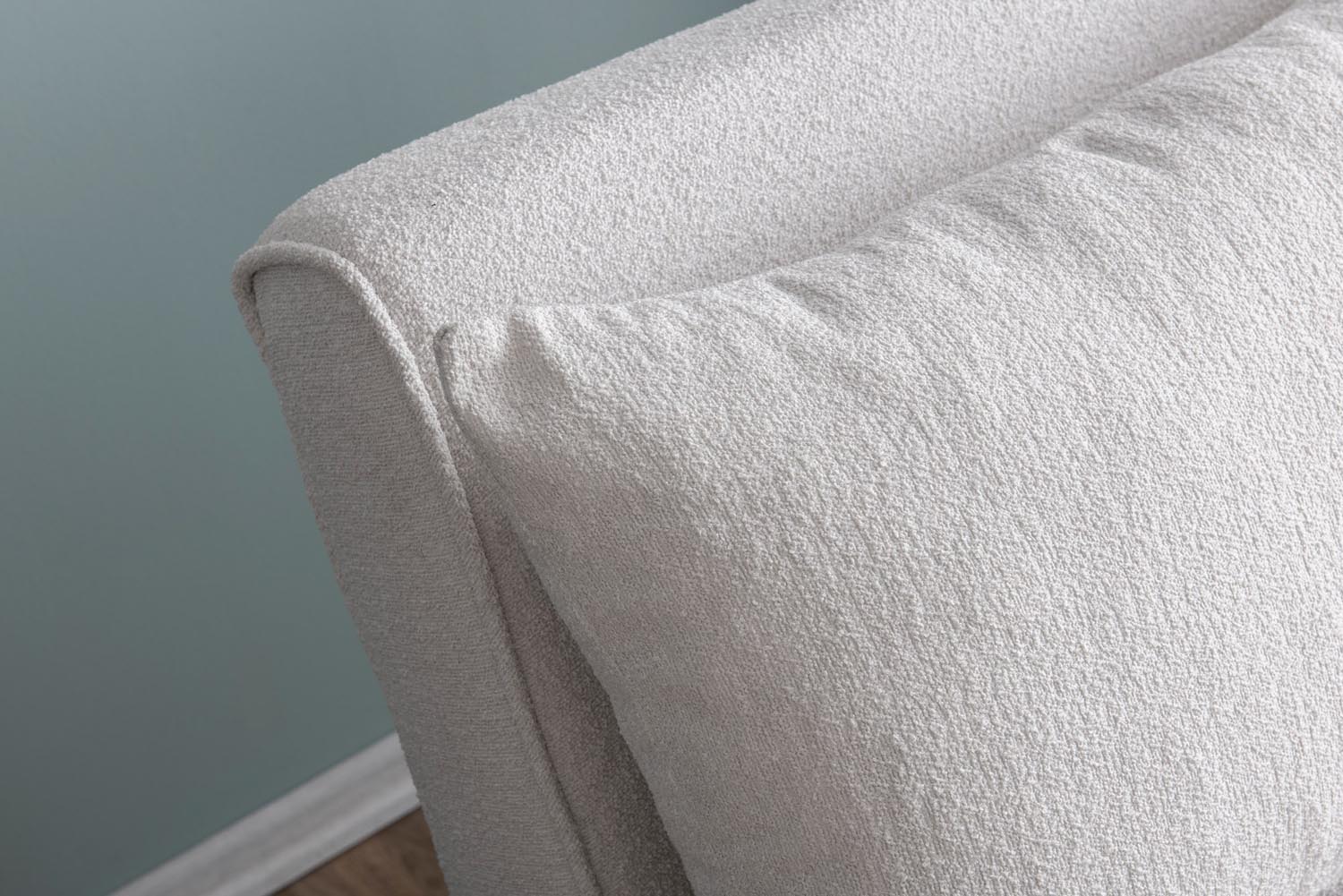 Folde 2-Seater - Teddy Fabric - White in Weiss präsentiert im Onlineshop von KAQTU Design AG. Bettsofa ist von Atelier Del Sofa