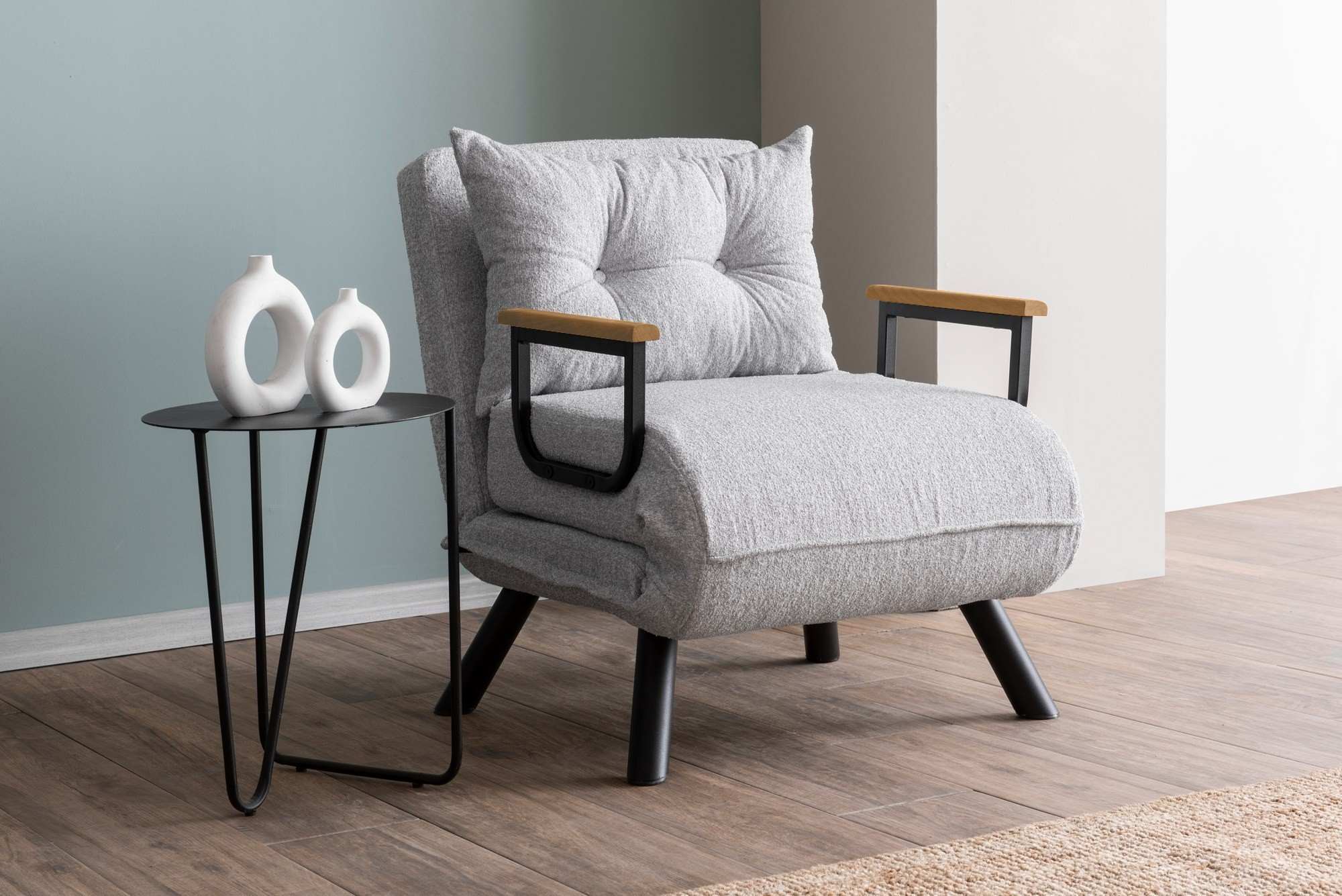 Sando Single - Teddy Fabric - Grey in Grau präsentiert im Onlineshop von KAQTU Design AG. Bettsofa ist von Atelier Del Sofa