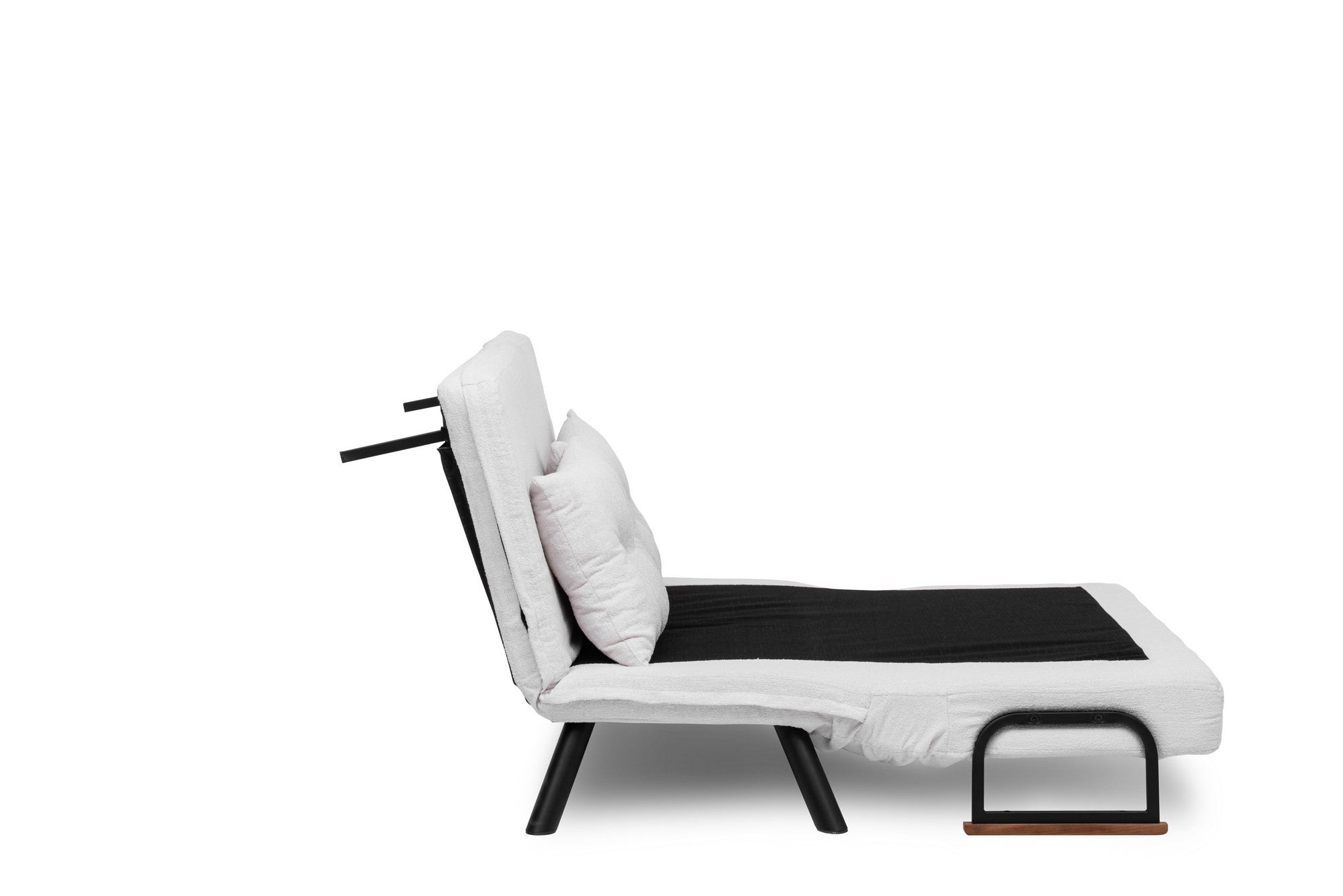 Sando 2-Seater - Teddy Fabric - White in Weiss präsentiert im Onlineshop von KAQTU Design AG. Bettsofa ist von Atelier Del Sofa