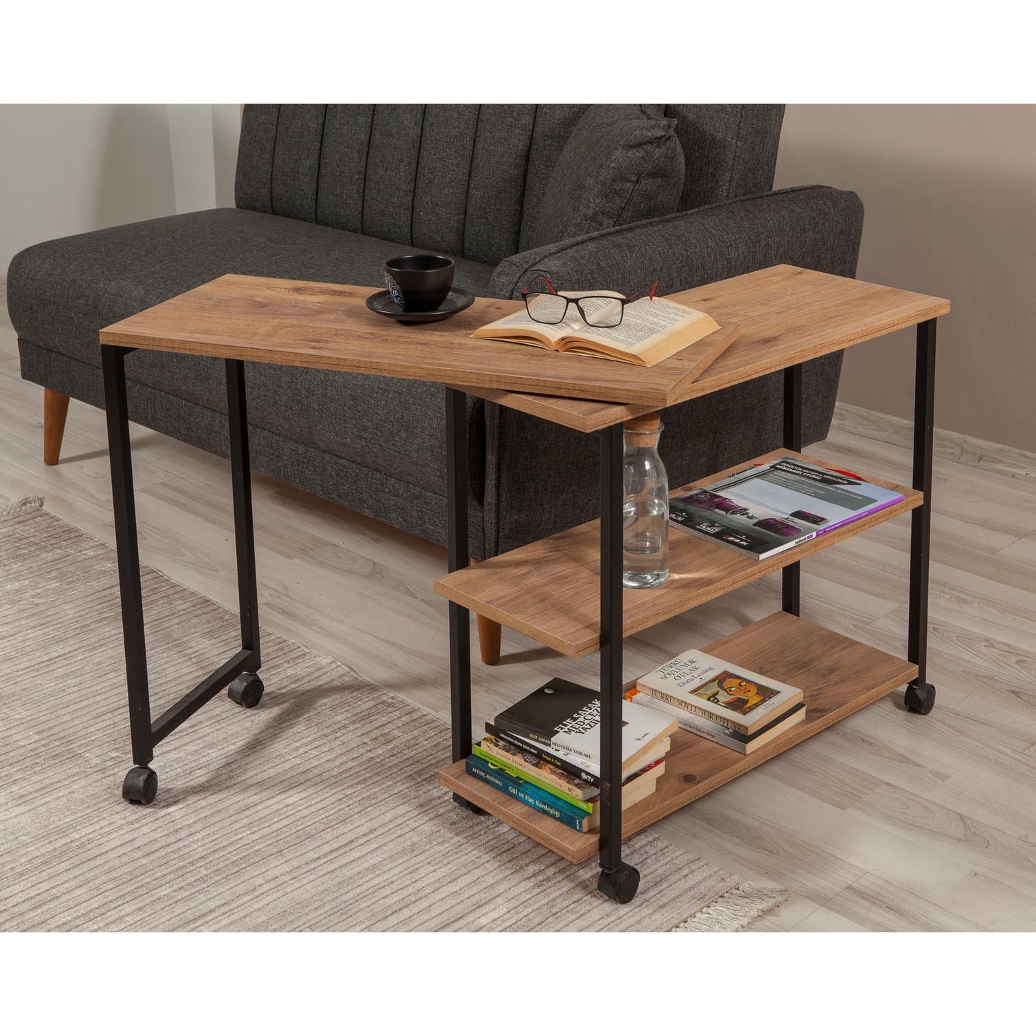 Melin in Atlantische Kiefer Schwarz präsentiert im Onlineshop von KAQTU Design AG. Beistelltisch ist von Hanah Home