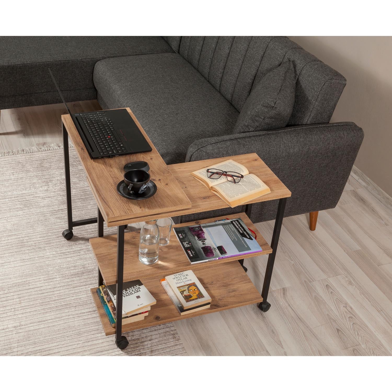 Melin in Atlantische Kiefer Schwarz präsentiert im Onlineshop von KAQTU Design AG. Beistelltisch ist von Hanah Home