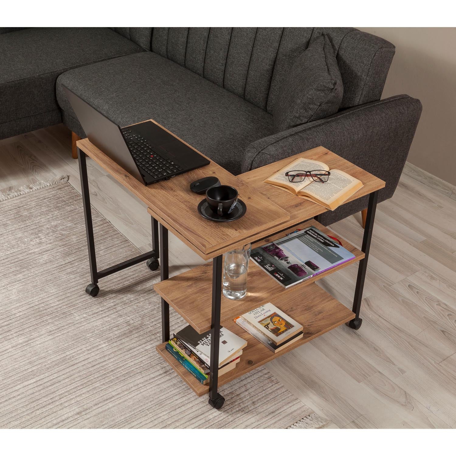 Melin in Atlantische Kiefer Schwarz präsentiert im Onlineshop von KAQTU Design AG. Beistelltisch ist von Hanah Home