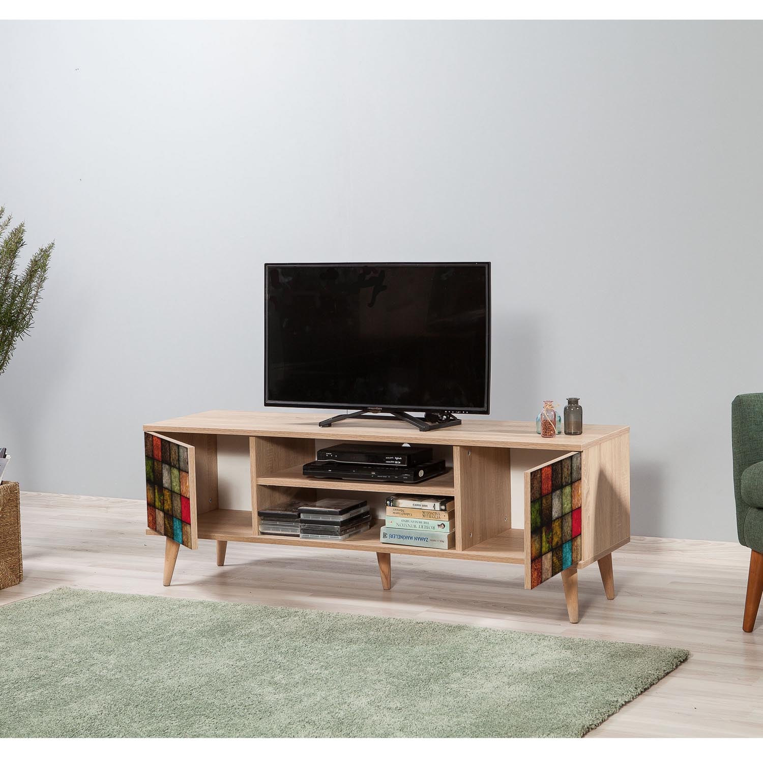 Truva-723 in Sonoma Eiche präsentiert im Onlineshop von KAQTU Design AG. Sideboard ist von Hanah Home