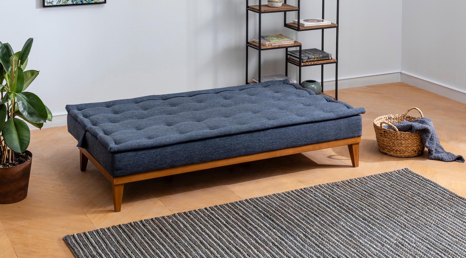 Fuoco - Dark Blue in Dunkelblau präsentiert im Onlineshop von KAQTU Design AG. Bettsofa ist von Atelier Del Sofa