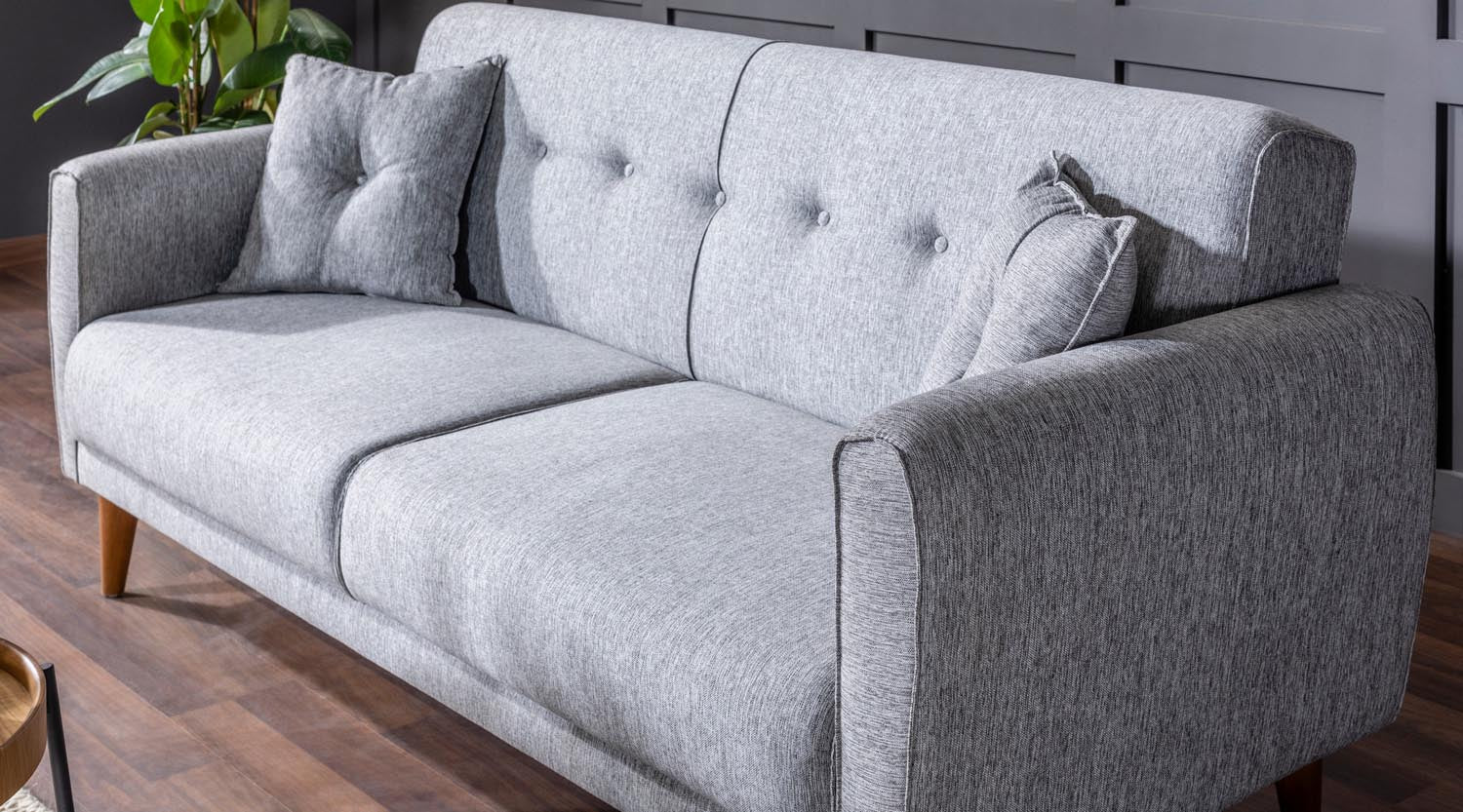Aria - Grey in Grau präsentiert im Onlineshop von KAQTU Design AG. Bettsofa ist von Atelier Del Sofa