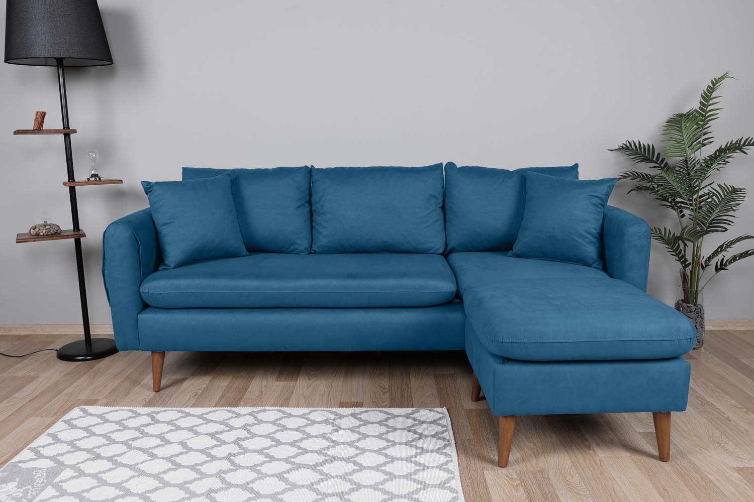 Sofia Corner Right - Dark Blue in Dunkelblau präsentiert im Onlineshop von KAQTU Design AG. Ecksofa ist von Atelier Del Sofa