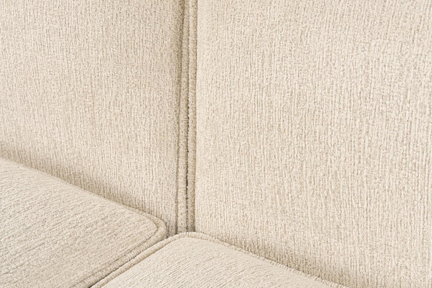 More M (M4-M7) - Cream in Sahne präsentiert im Onlineshop von KAQTU Design AG. Ecksofa ist von Atelier Del Sofa