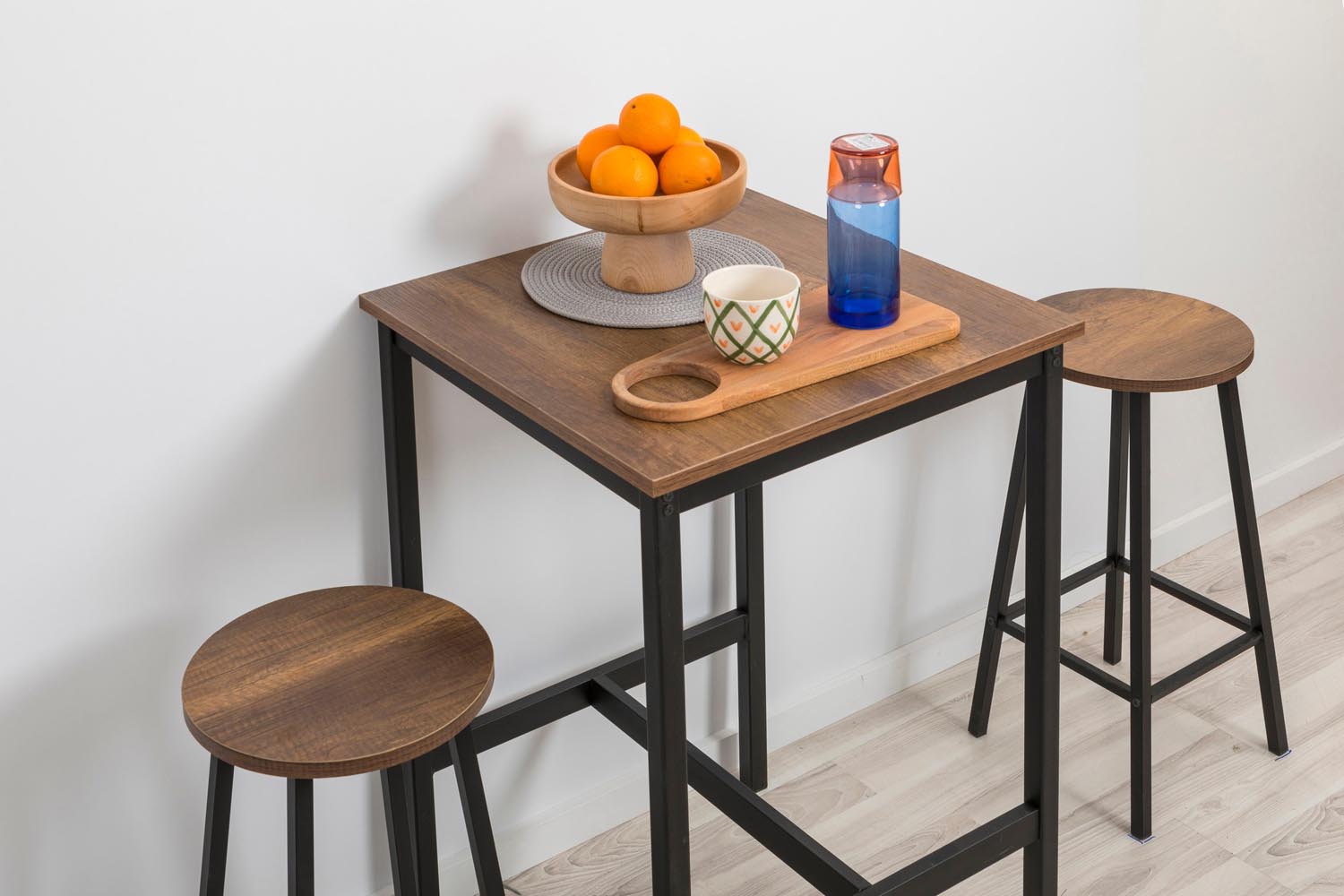 Mola - Barok Black in Schwarz präsentiert im Onlineshop von KAQTU Design AG. Barhocker ist von Hanah Home