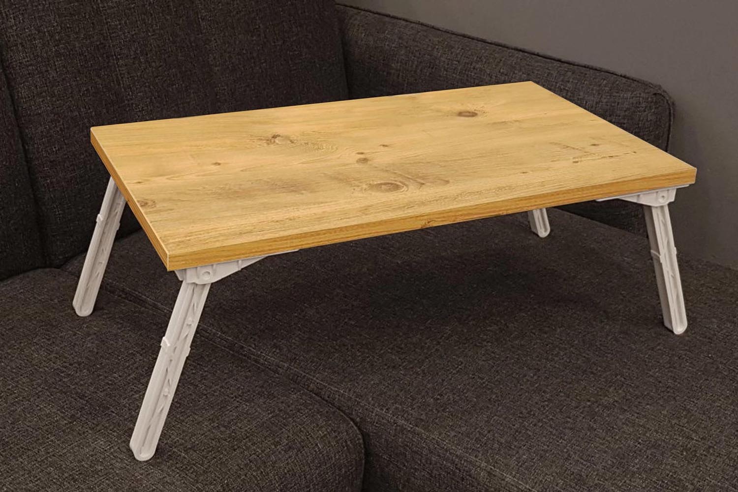 Gusto - Atlantic in Atlantische Kiefer Weiss präsentiert im Onlineshop von KAQTU Design AG. Schreibtisch ist von Hanah Home