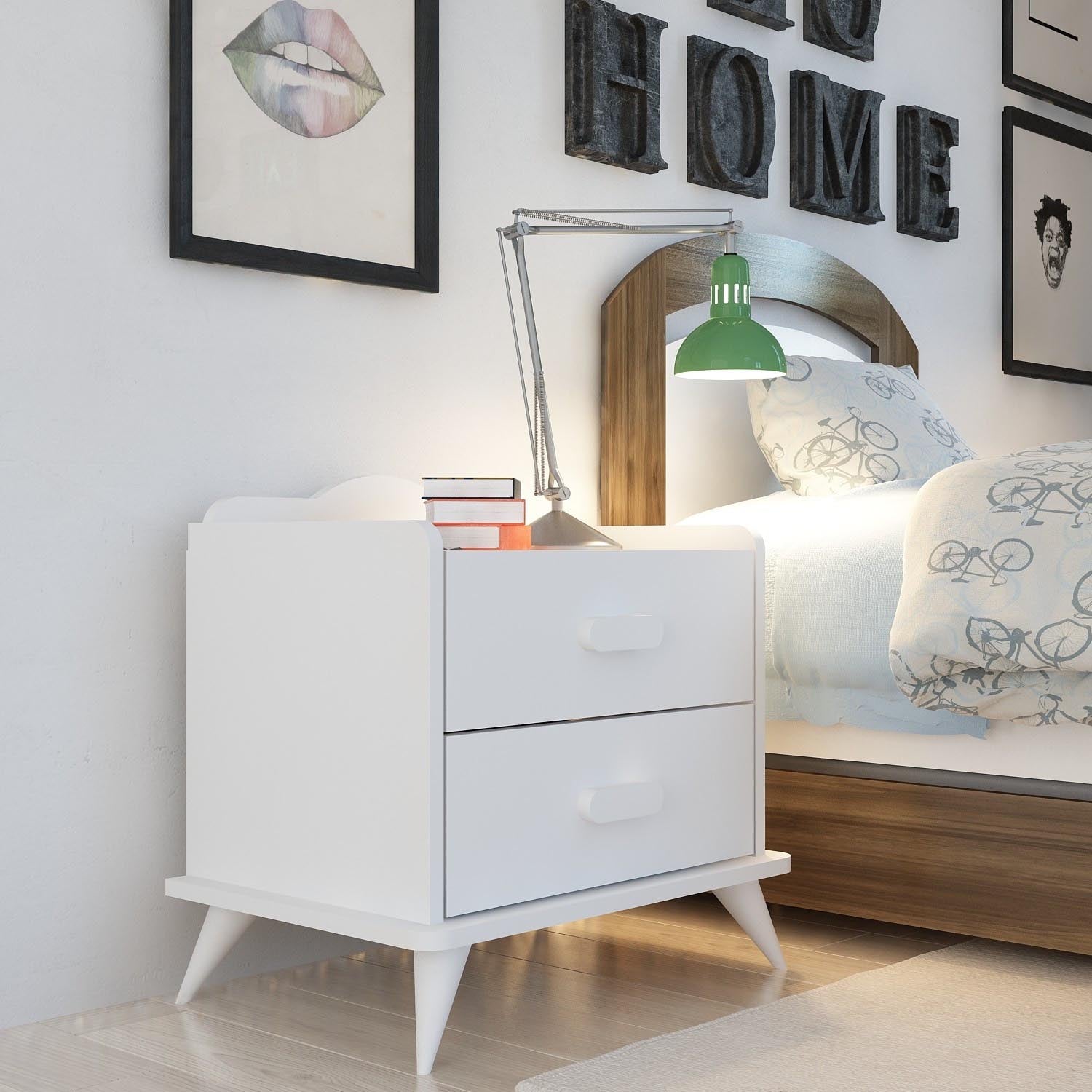 Andaz in Weiss präsentiert im Onlineshop von KAQTU Design AG. Nachttisch ist von Hanah Home